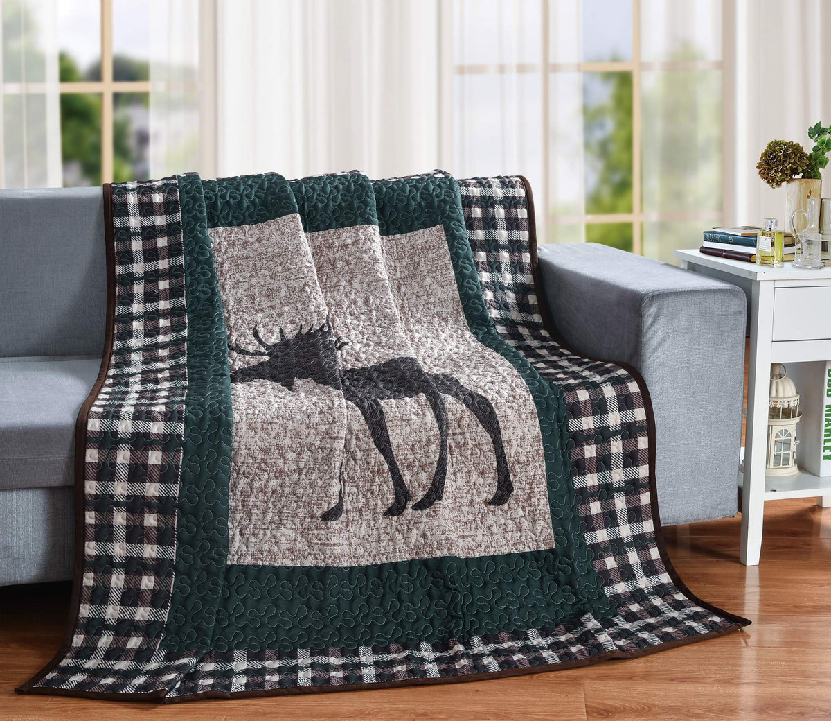 Moose Plaid Quilt Throw Blanket, Rustic Lodge Cabin Mountain Style Bedding