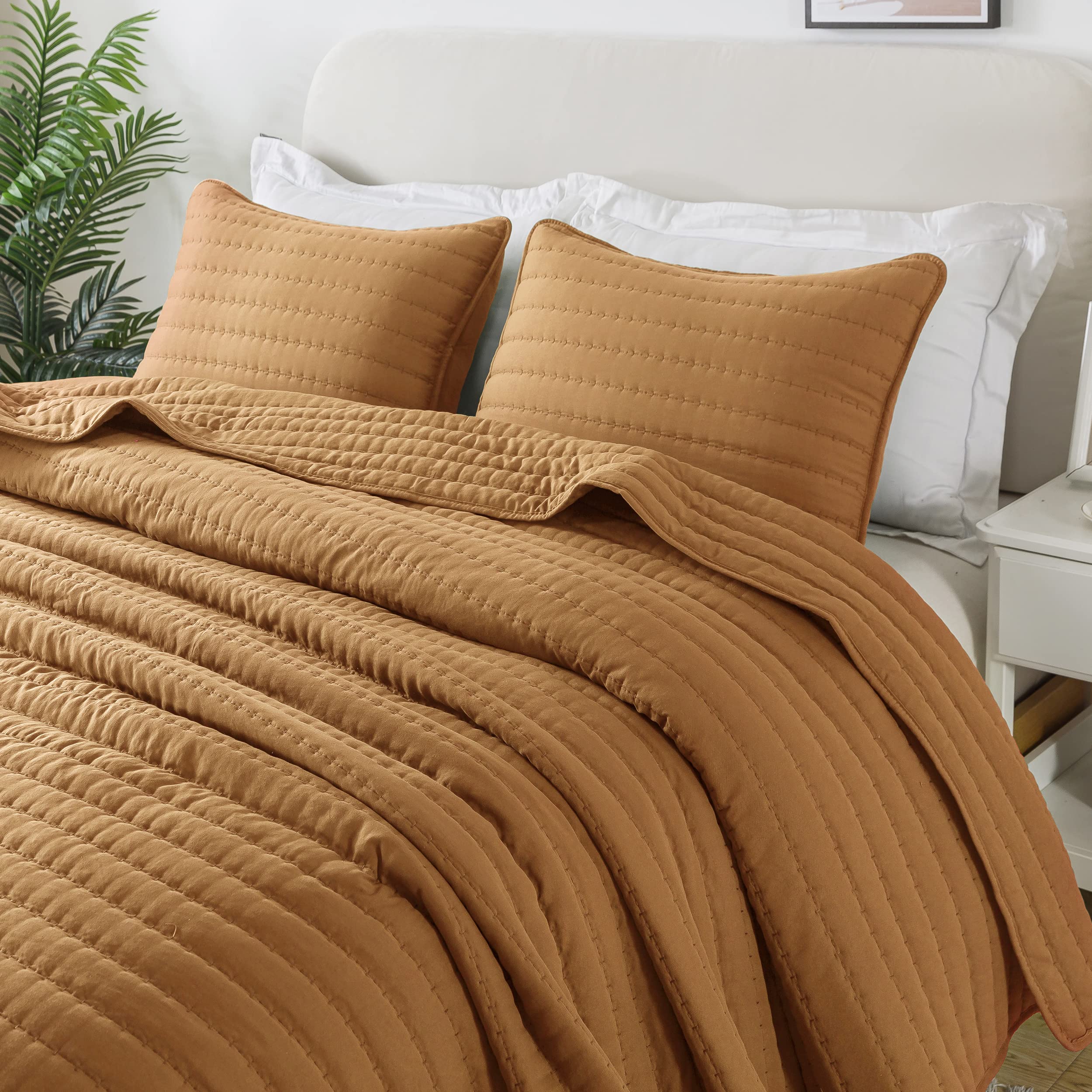 Oversized California Cal King Size Quilt Bedding Sets With Pillow Shams, Yellow Lightweight Bedspread Coverlet, Quilted Blanket
