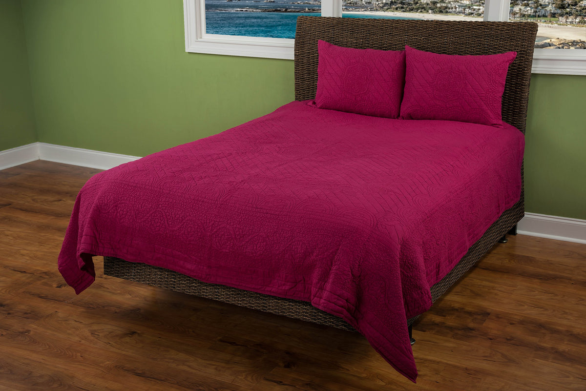 Rizzy Home | BT1789 | Cotton Quilt | 90"x92" Red/Pink/Purple Floral
