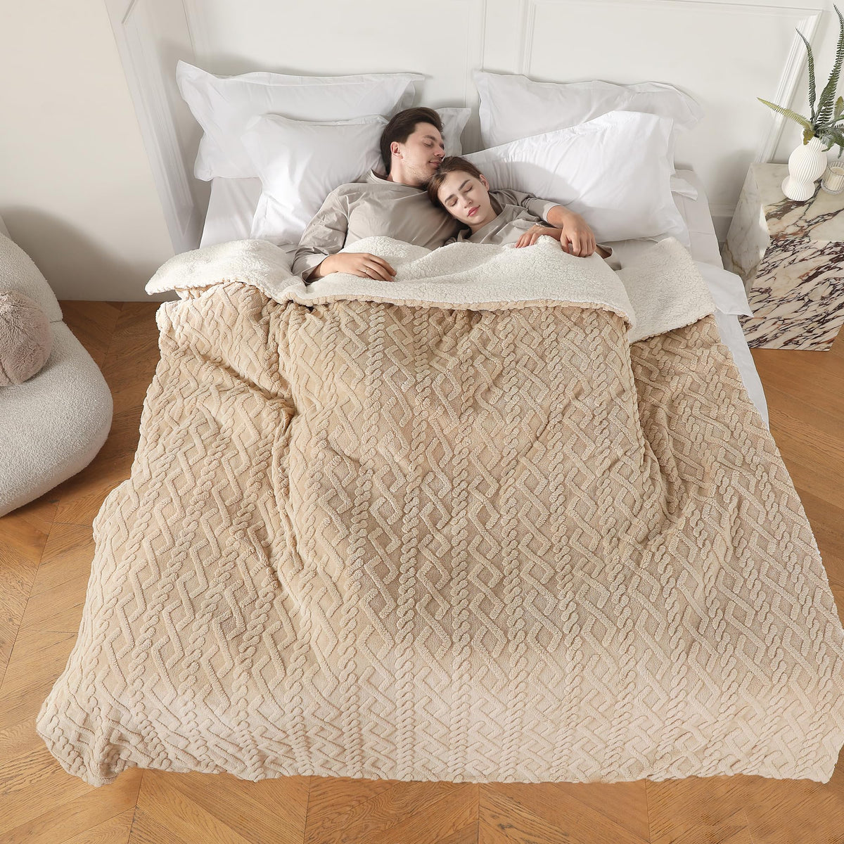 Chioky Electric Heated Blanket, 3D Pattern Design, Queen Size Sherpa Super Cozy Heated Blanket With 5 Heating Levels & 10 Hours