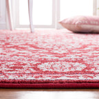 Safavieh Brentwood Collection 4' X 6' Red / Ivory Bnt832Q Medallion Distressed Non-Shedding Living Room Bedroom Accent Rug