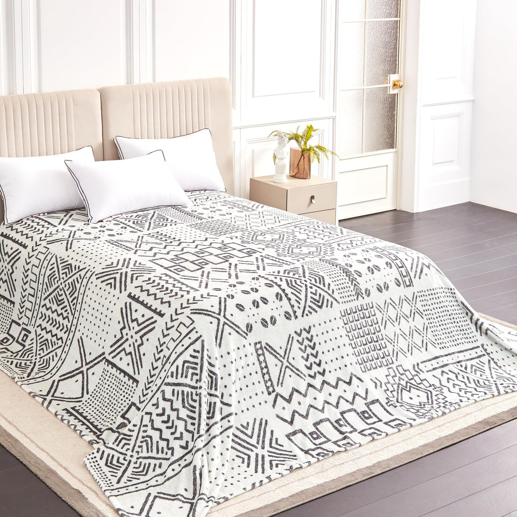 Serenhom Soft Cozy 120X120 Inches Seamless Oversized King Fleece Blanket, Giant 10'X10' California King Blanket Extra Large Flan