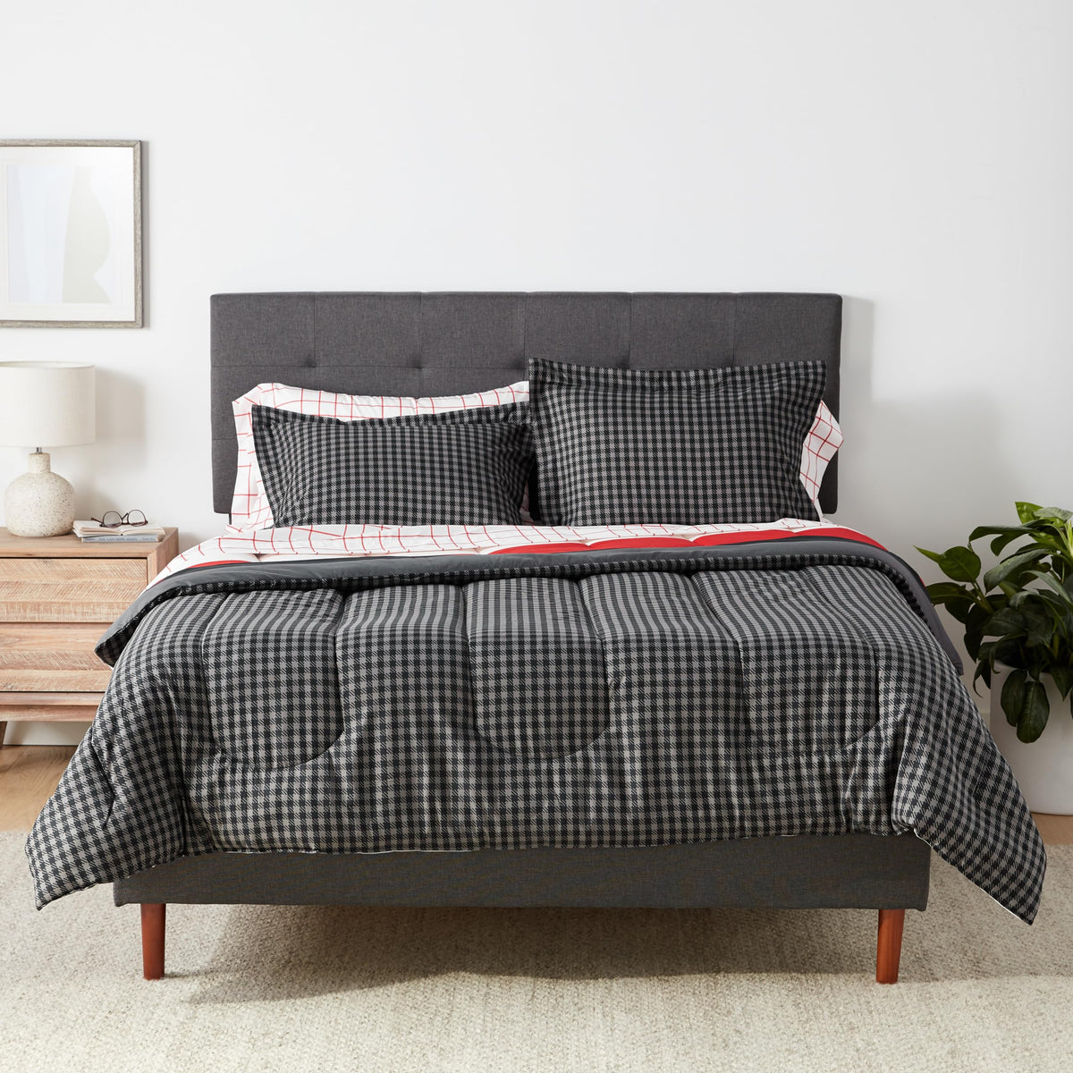 Amazon Basics Full/Queen Comforter Set with Sheets, 5-Piece Red Simple Stripe Bedding, Lightweight Microfiber Bed-in-a-Bag
