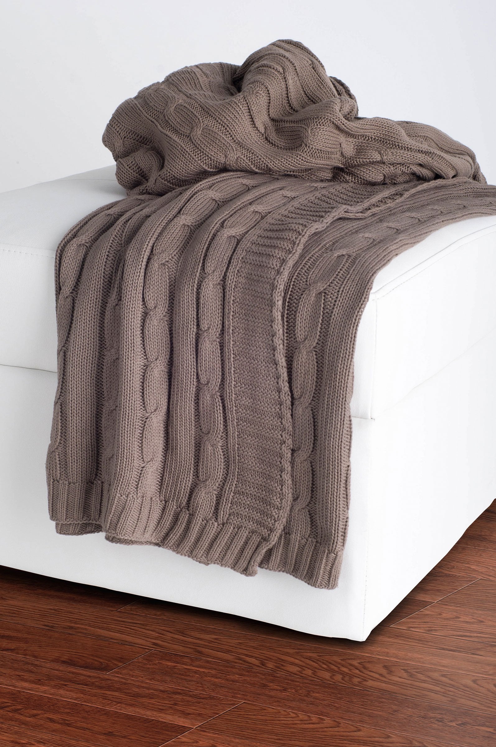 Rizzy Home | TH0156 | Throw | 50"x60" Mustard Cable Knit Throws