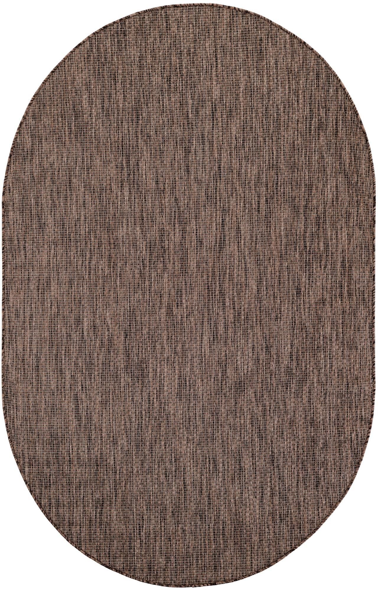 Unique Loom Outdoor Solid Collection Area Rug (5' 3'' X 8' Oval Light Brown/Ivory)
