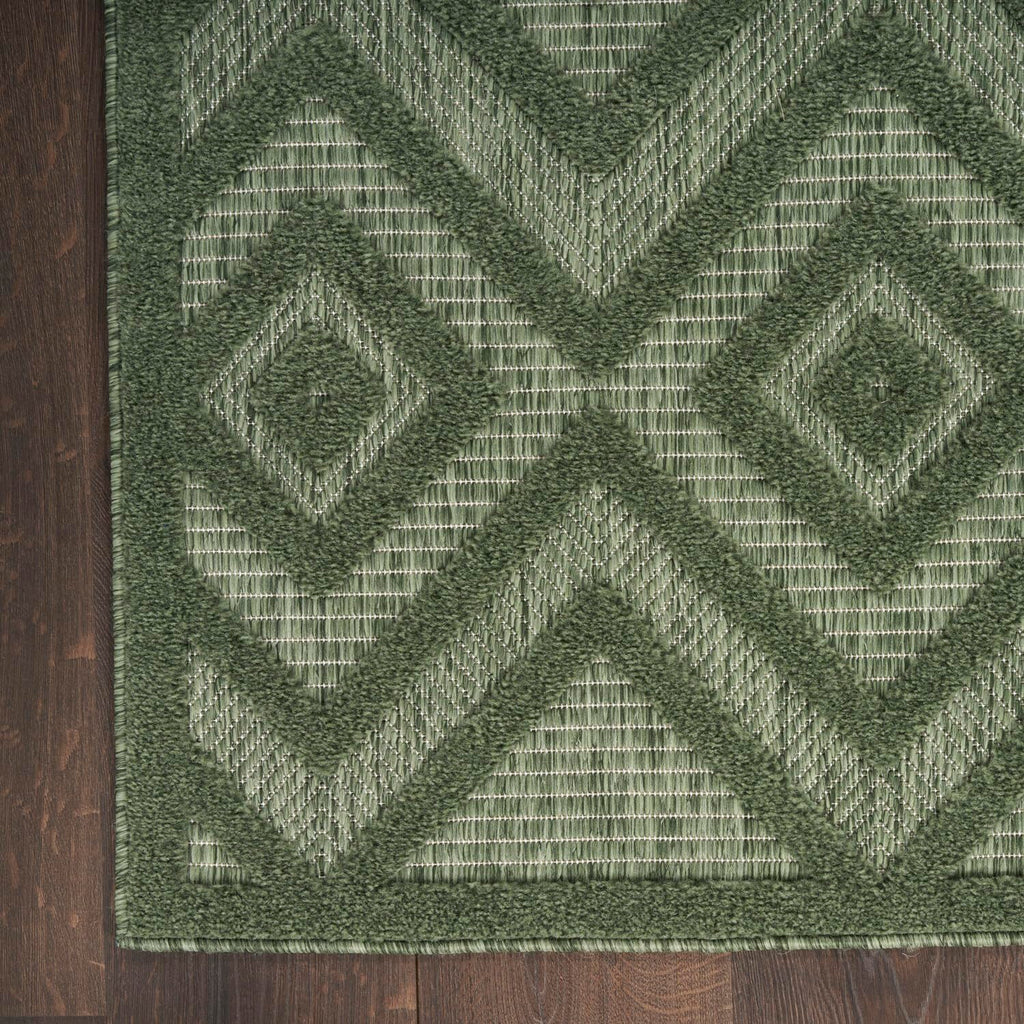 Nourison Versatile Indoor/Outdoor Green 5' X 7' Area Rug, Easy Cleaning, Non Shedding, Bed Room, Living Room, Dining Room, Backyard, Deck, Patio (5X7)