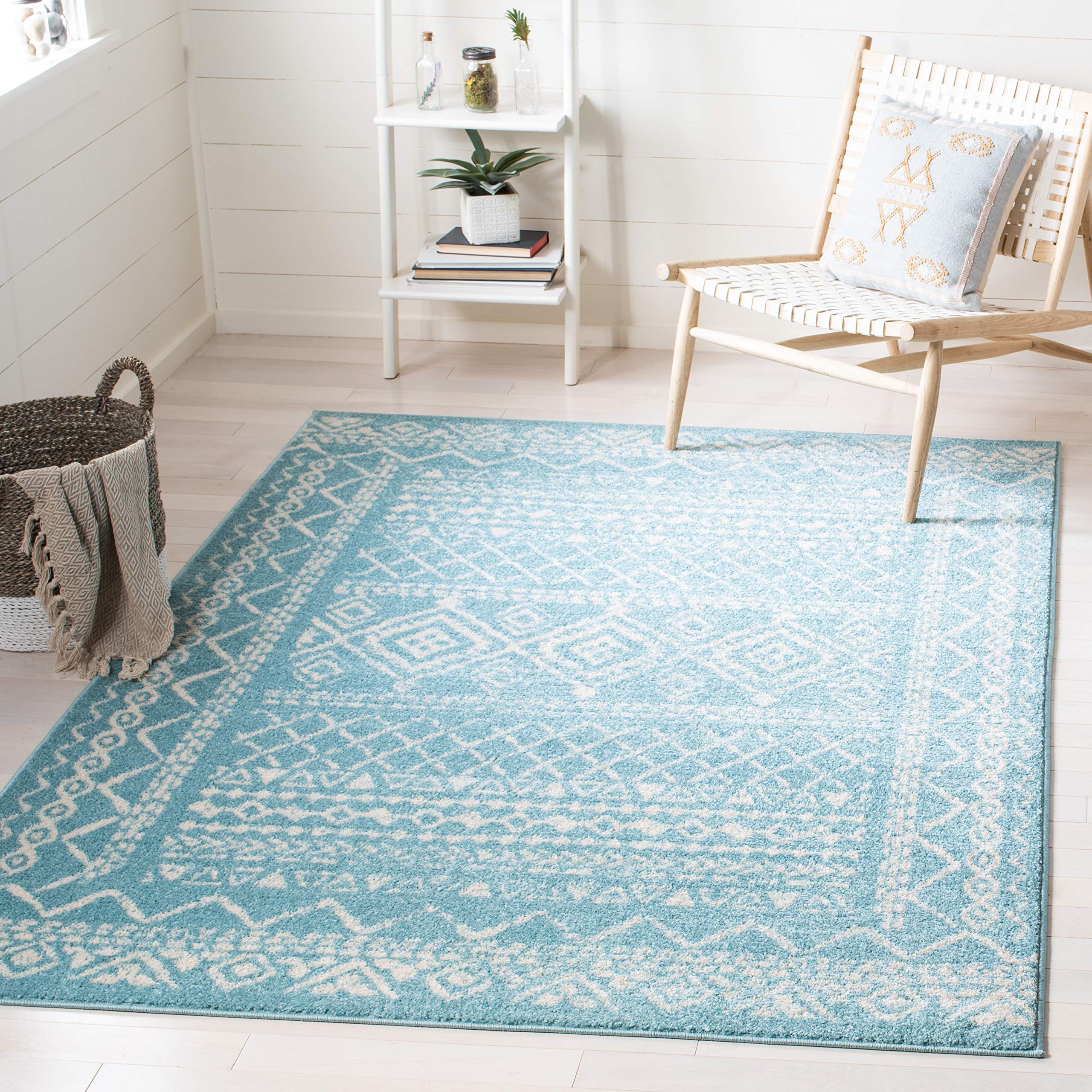 SAFAVIEH Tulum Collection Area Rug - 53 x 76, Turquoise & Ivory, Moroccan Boho Distressed Design, Non-Shedding & Easy Care, Id