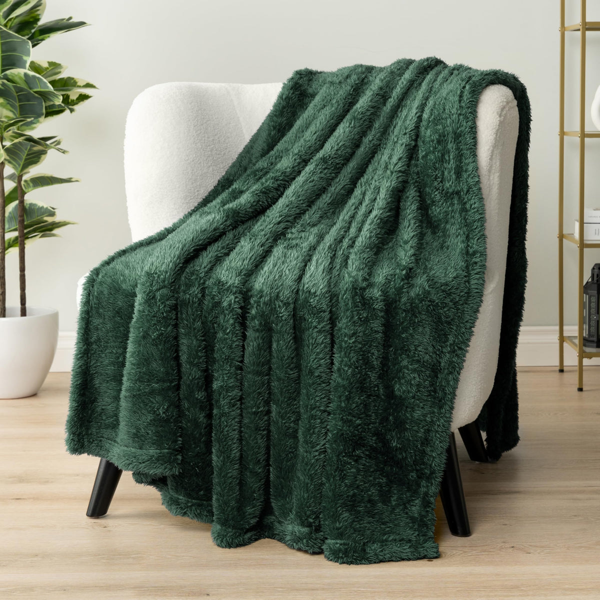 Pavilia Sherpa Throw Blanket For Couch Sofa, Emerald Green Fluffy Warm Plush Blanket For Bed, Cozy Super Soft Lightweight Throw,