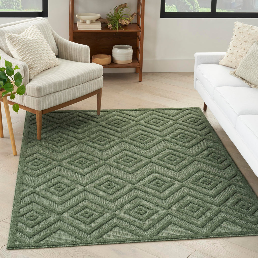 Nourison Versatile Indoor/Outdoor Green 5' X 7' Area Rug, Easy Cleaning, Non Shedding, Bed Room, Living Room, Dining Room, Backyard, Deck, Patio (5X7)