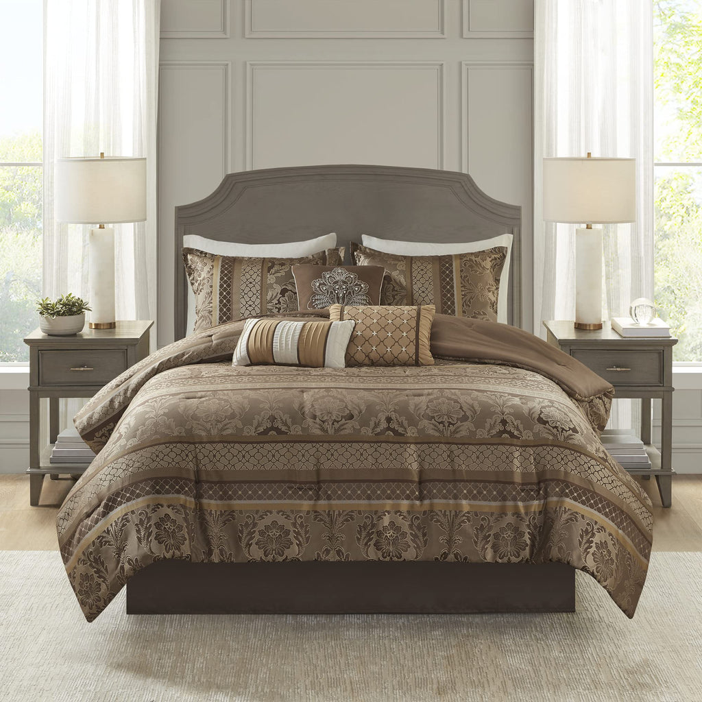 Madison Park Bellagio Cozy Comforter Set - Luxurious Jaquard Traditional Damask Design, All Season Down Alternative Bedding With Matching Shams, Decorative Pillow, King(104'X92'), Brown/Gold 7 Piece