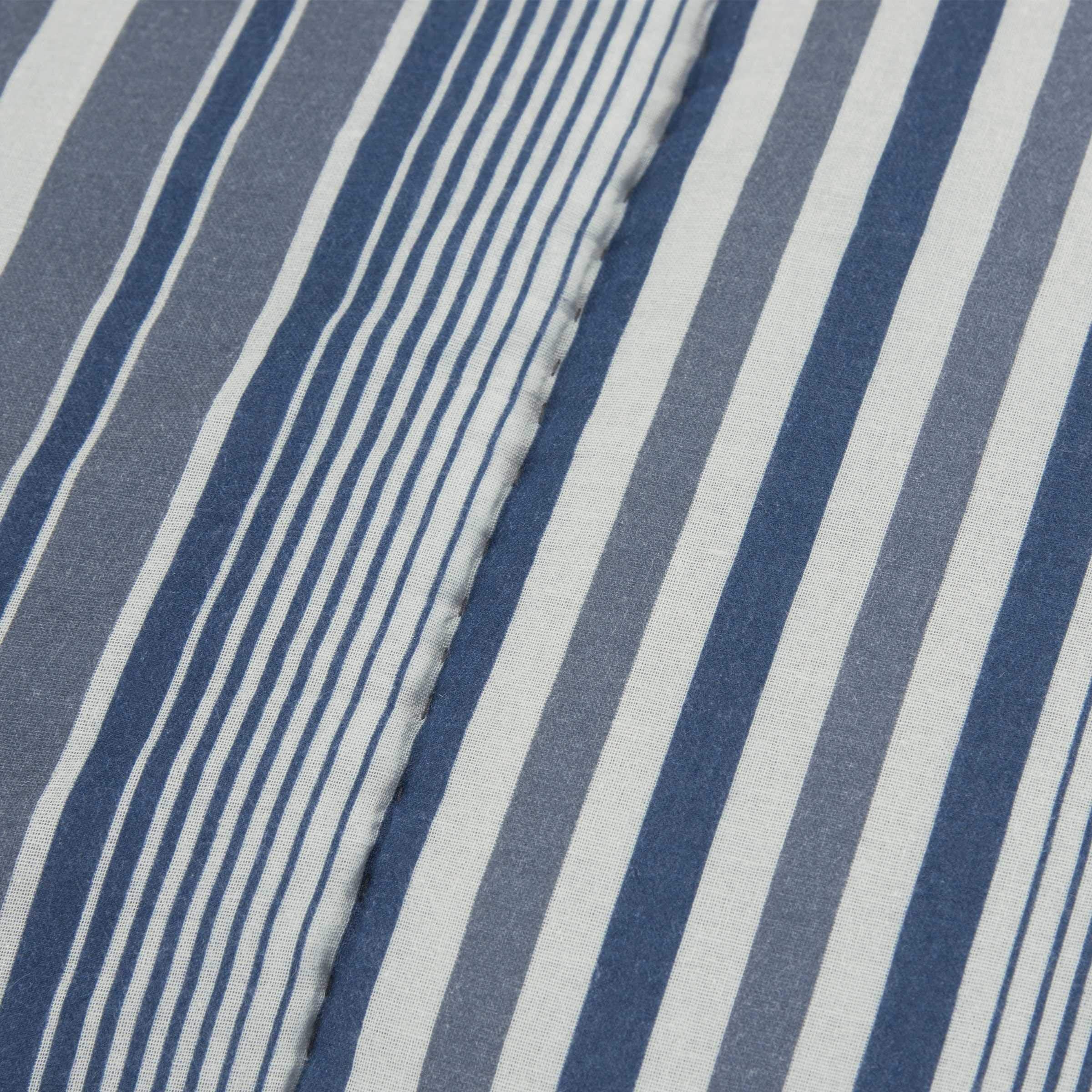 Rizzy Home | BQ4779 | 90"x92" Quilt