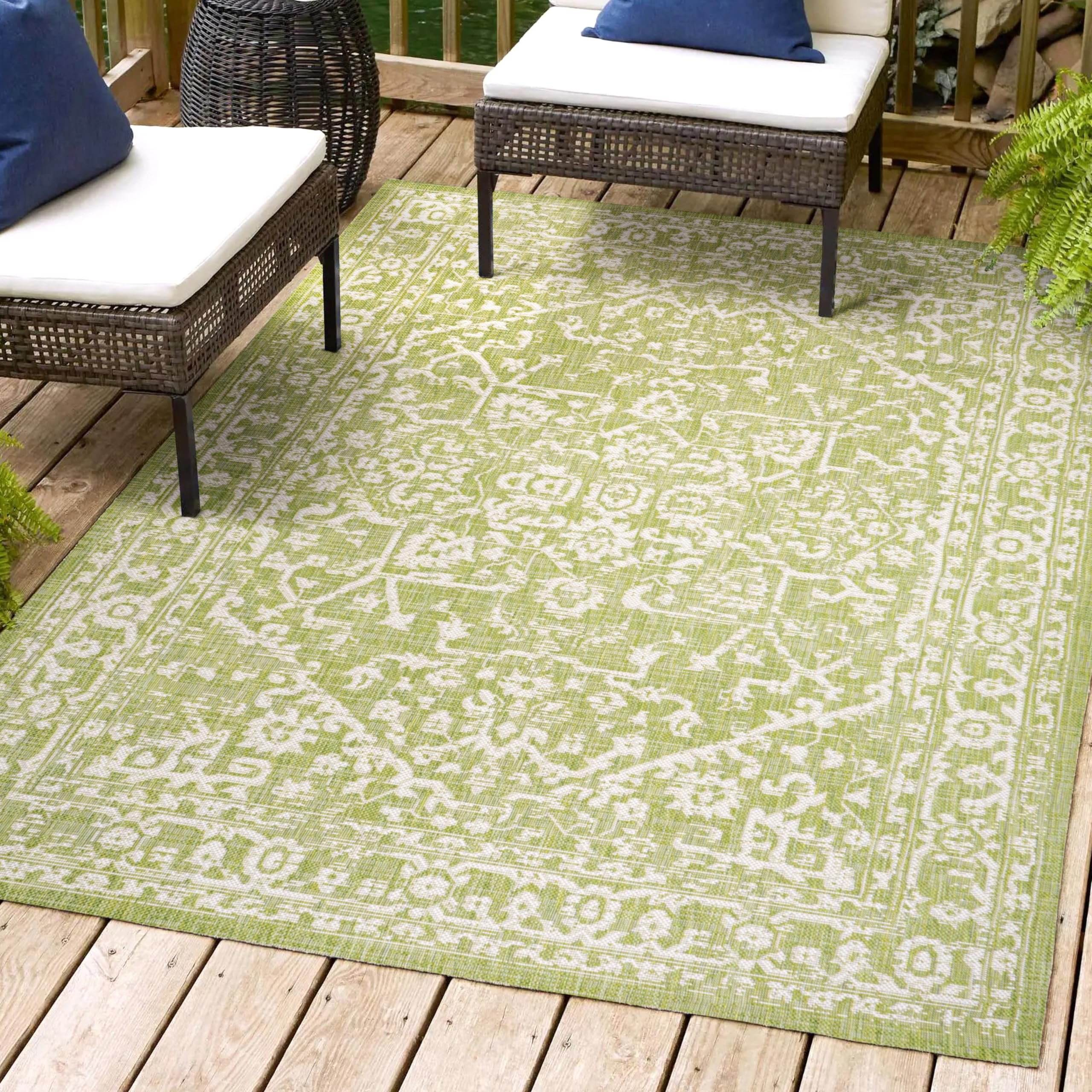 Jonathan Y Smb104D-4 Malta Bohemian Medallion Textured Weave Indoor Outdoor Area Rug, Coastal Traditional Transitional Easy Cleaning,Bedroom,Kitchen,Backyard,Patio,Non Shedding 4 X 6, Green/Cream