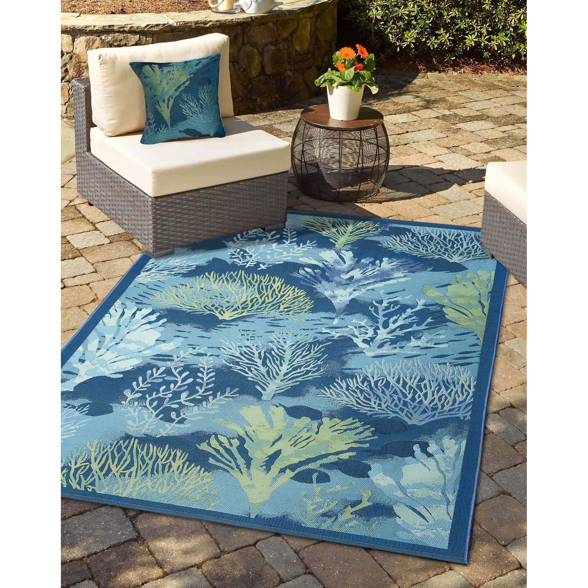 Liora Manne Marina Indoor/Outdoor Power Loomed Easy Care Pillows, 18 X 18-Inch, Coral Garden Lapis