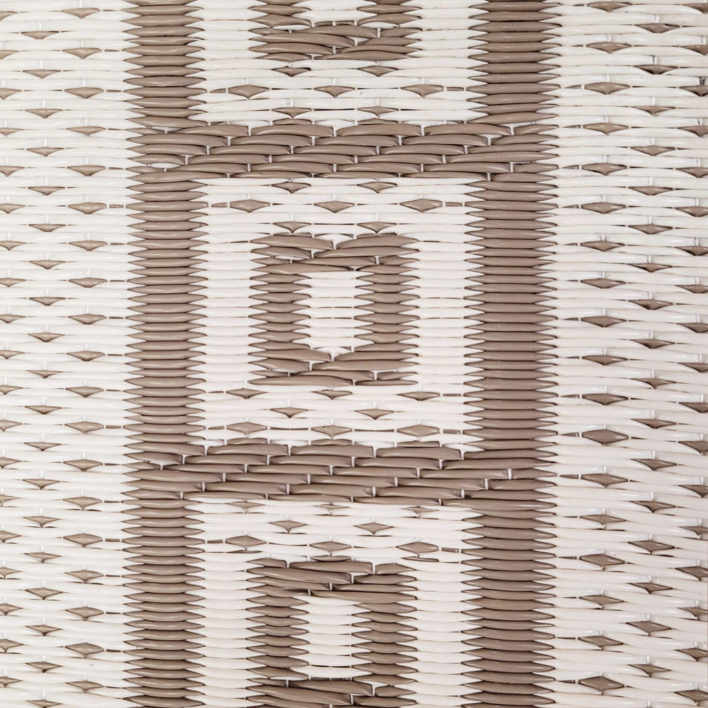 Mad Mats Geometric Outdoor Rug, Reversible Plastic Mat (6' X 9', Border - White/Sand)