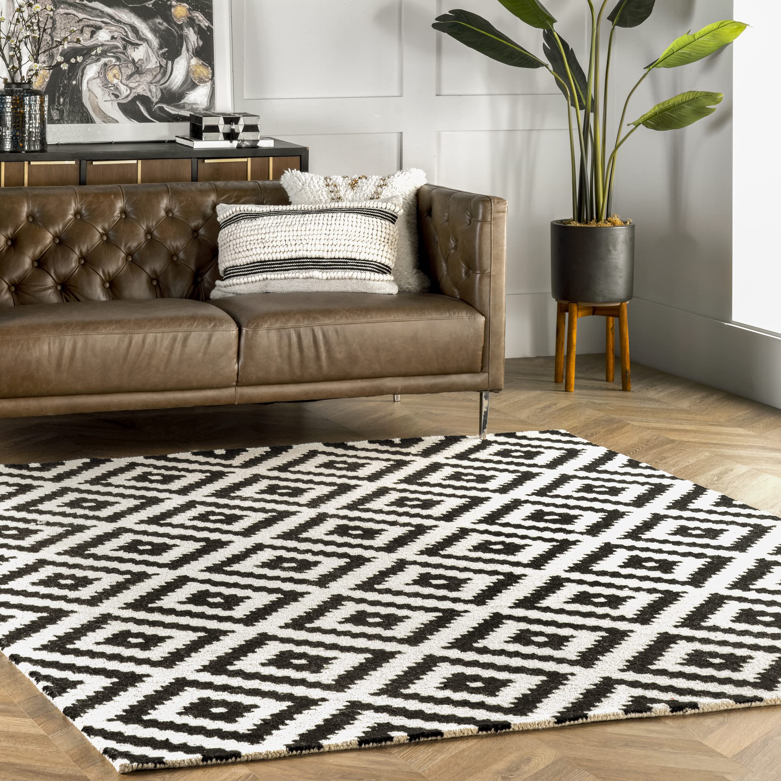 nuLOOM Kellee Hand Tufted Geometric Wool Area Rug, 6x9, Black