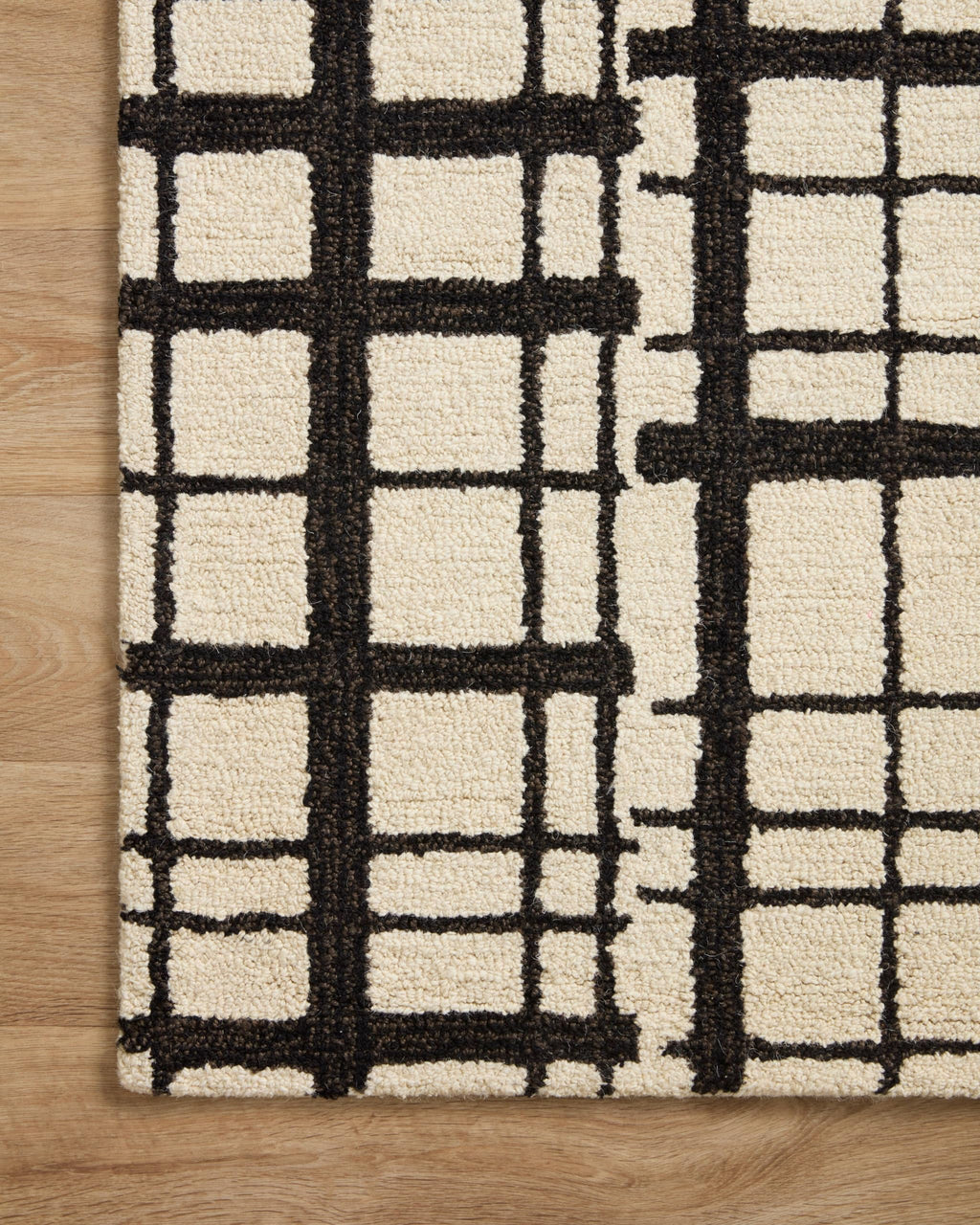 Loloi Chris Loves Julia X Polly Black/Ivory 3'-6'' X 5'-6'' Accent Rug
