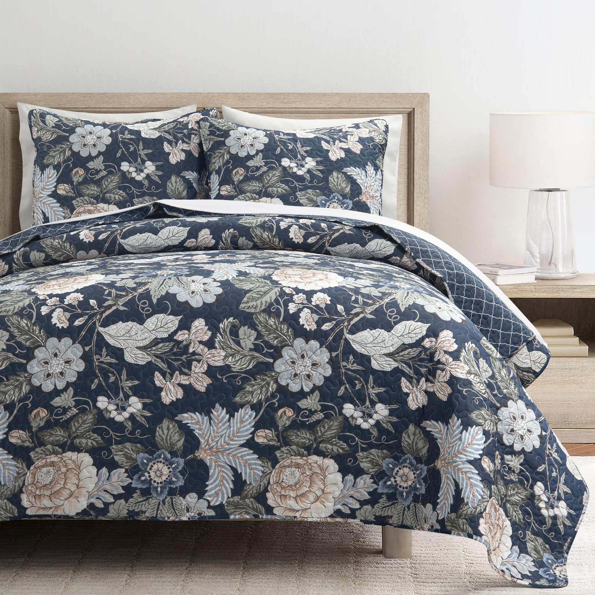 Lush Decor Sydney Reversible Cotton Quilt Navy/Multi 3 Piece Set Full/Queen - Soft Lightweight Printed Floral Bedding Set For Al