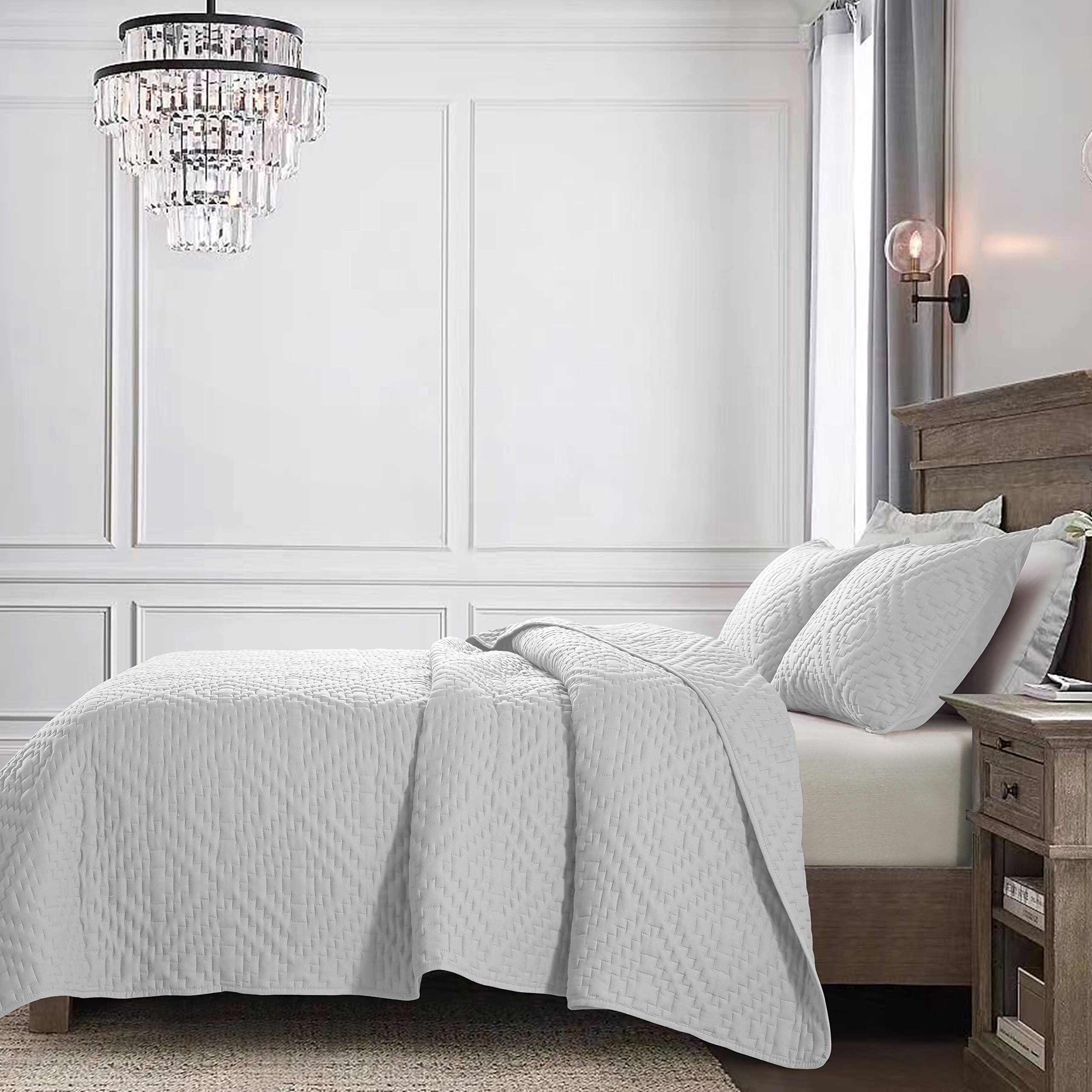 R.Share White King Size Quilt Bedding Sets With Pillow Shams, Boho Lightweight Soft Bedspread Coverlet, Quilted Blanket Thin Com