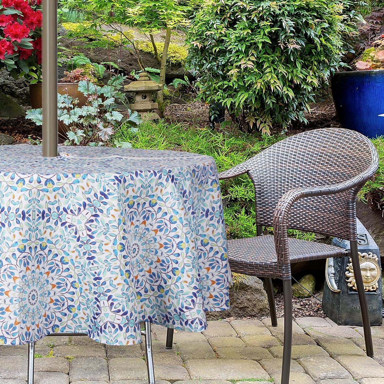 EHouseHome Round Tablecloth with Umbrella Hole and Zipper 70 inch Waterproof Polyester Mandara