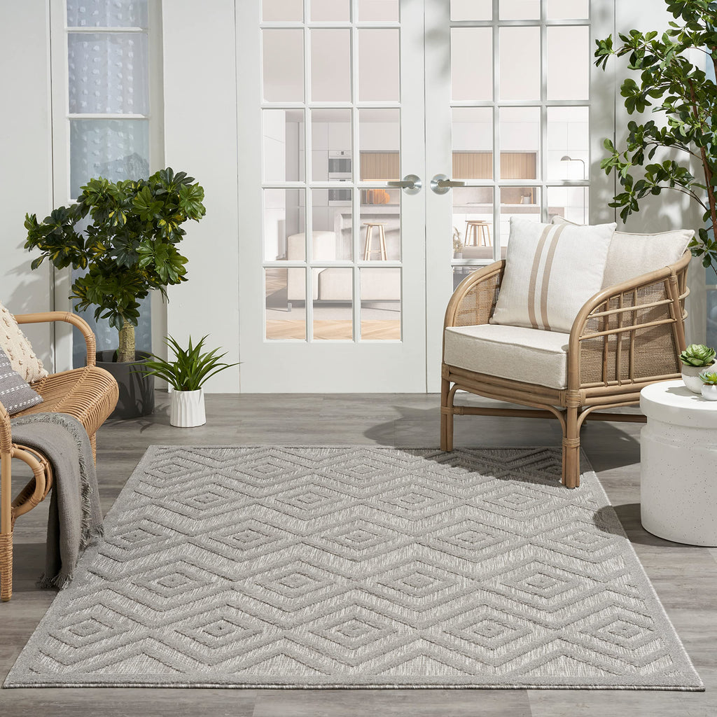 Nourison Versatile Indoor/Outdoor Silver Grey 4' X 6' Area Rug, Easy Cleaning, Non Shedding, Bed Room, Living Room, Dining Room, Deck, Backyard, Patio, High Traffic Area (4X6)