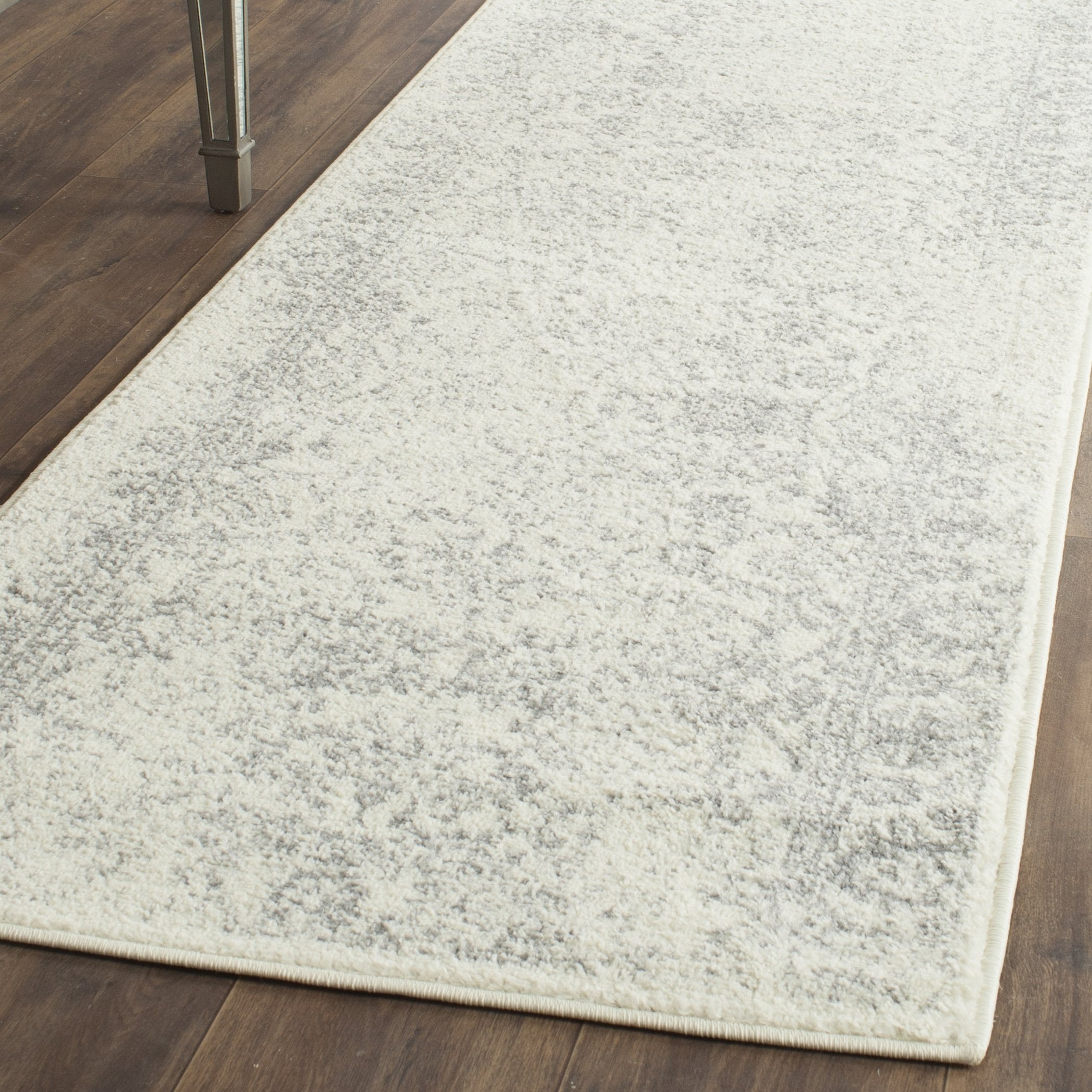 SAFAVIEH Adirondack Collection Runner Rug - 26 x 20, Ivory & Silver, Oriental Distressed Design, Non-Shedding & Easy Care, Ide