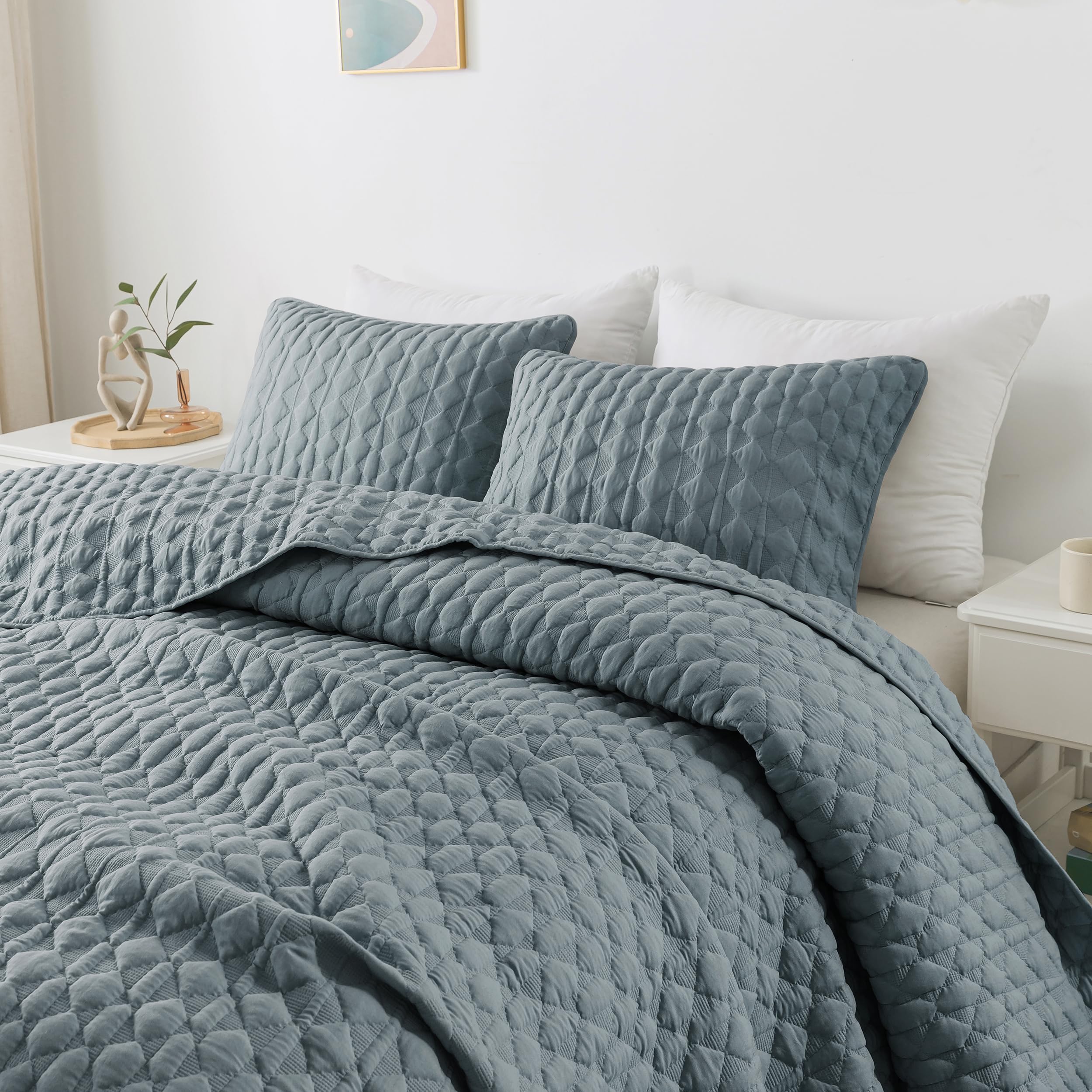 WDCOZY Blue Quilts Queen Size Bedding Sets with 2 Pillow Shams, Lightweight Soft Bedspread Coverlet, Quilted Blanket Thin Comfor