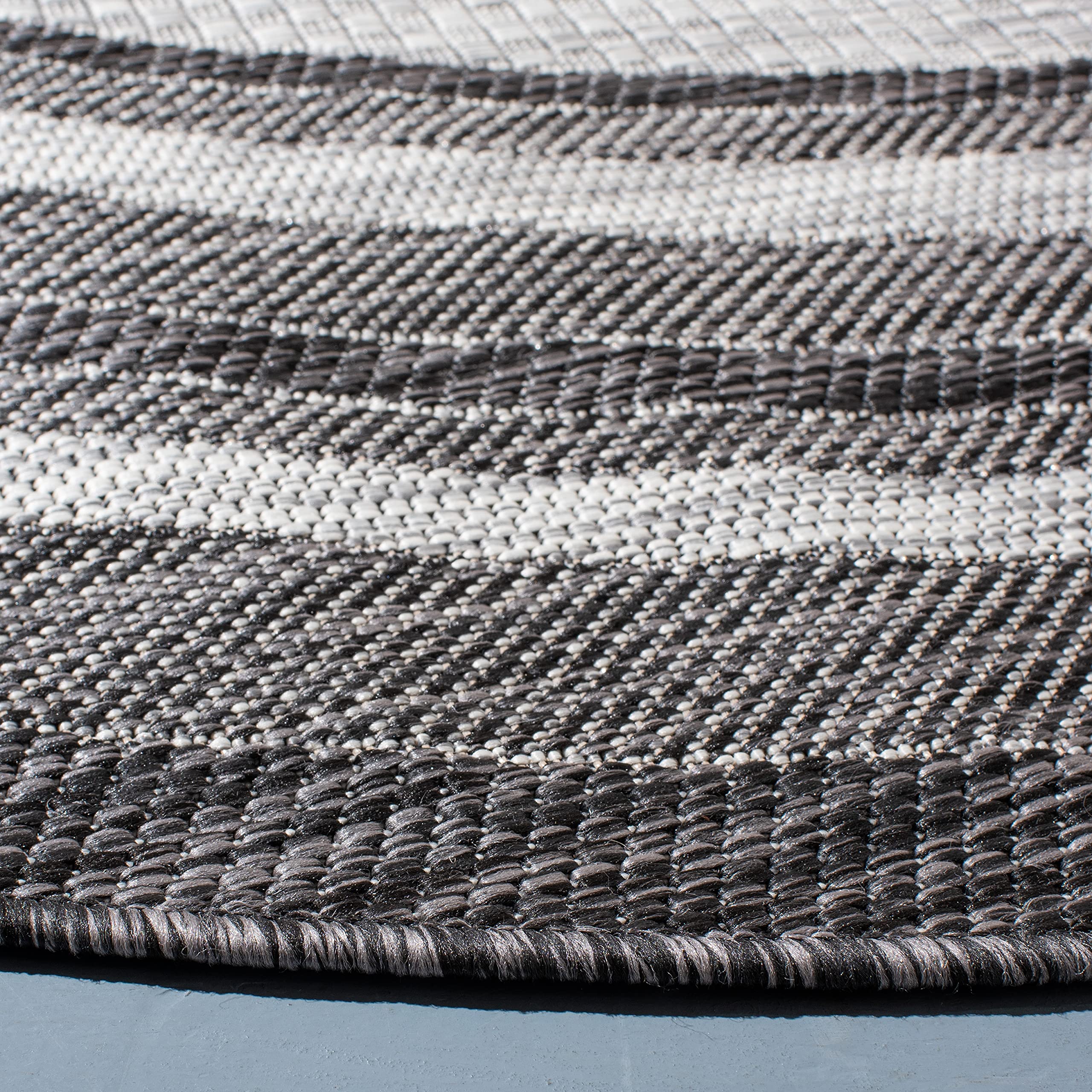 Safavieh Courtyard Collection 4' Round Light Grey/Black Cy8475 Indoor/Outdoor Non-Shedding Easy Cleaning Patio Backyard Porch Deck Mudroom Area Rug