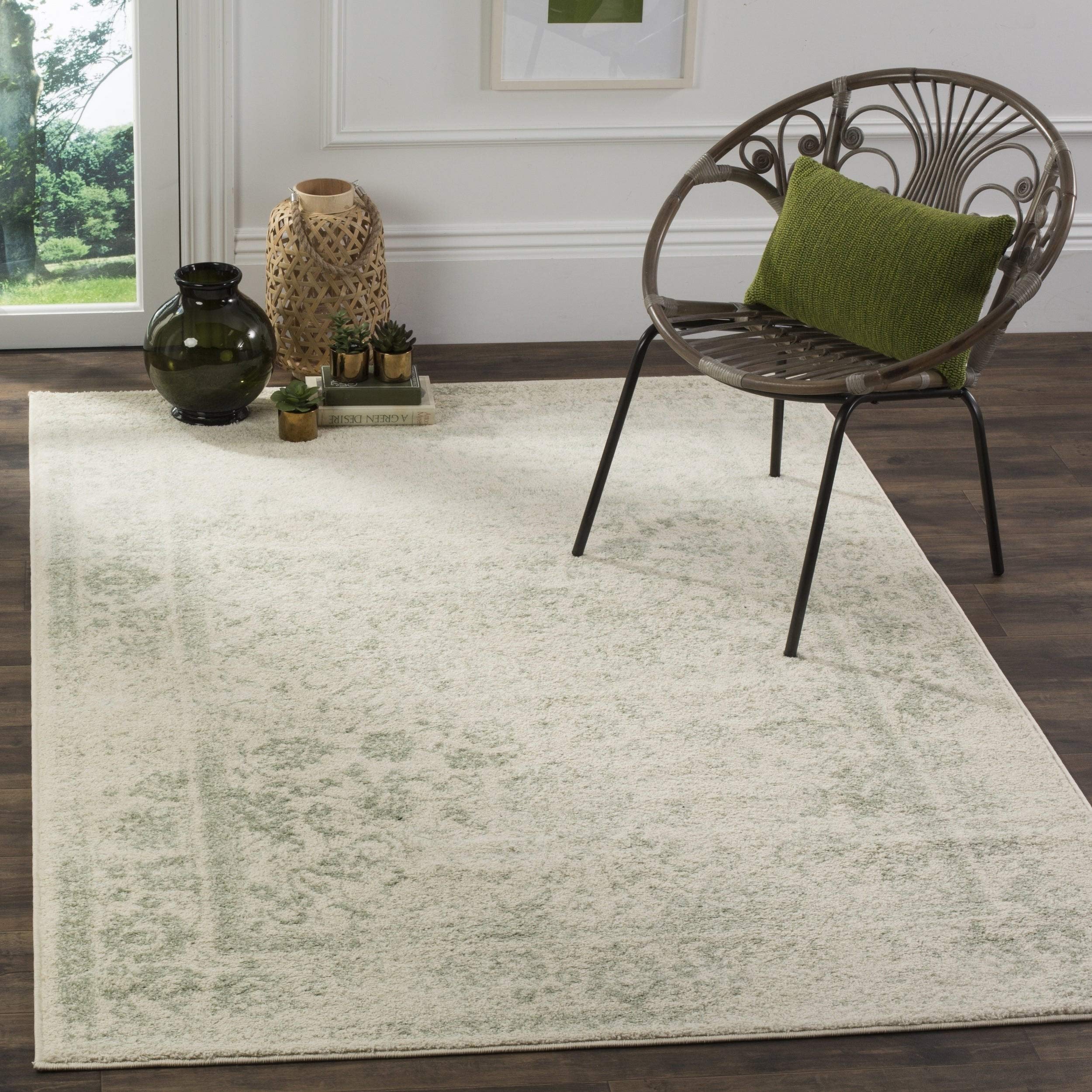 SAFAVIEH Adirondack Collection X-Large Area Rug - 11 x 15, Ivory & Sage, Oriental Distressed Design, Non-Shedding & Easy Care,