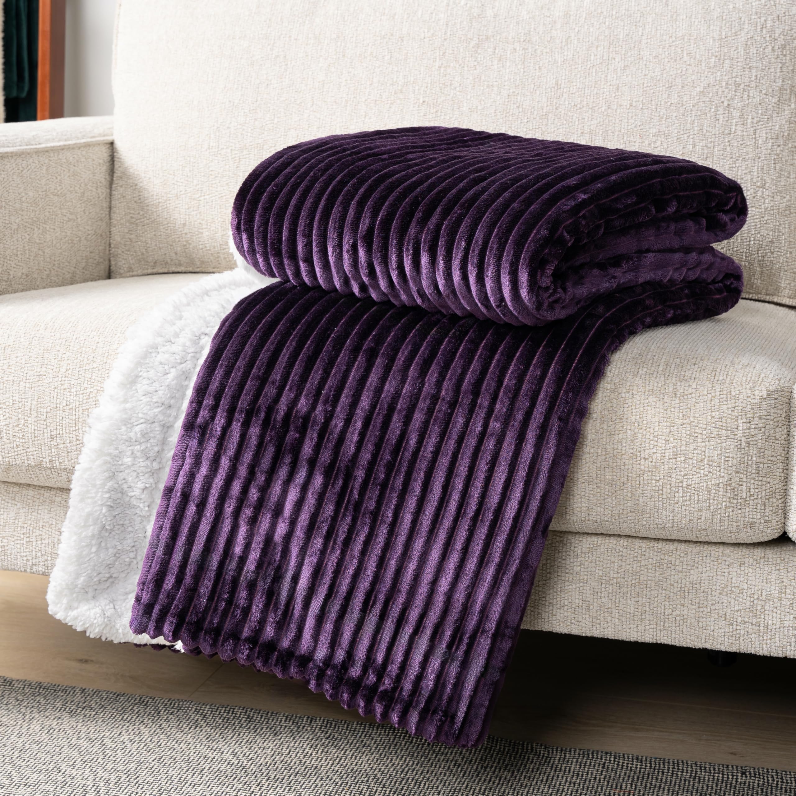 Pavilia Dark Purple Sherpa Fleece Throw Blanket For Couch Twin, Soft Plush Fuzzy Blankets, Fluffy Flannel Sherpa Blanket For Bed