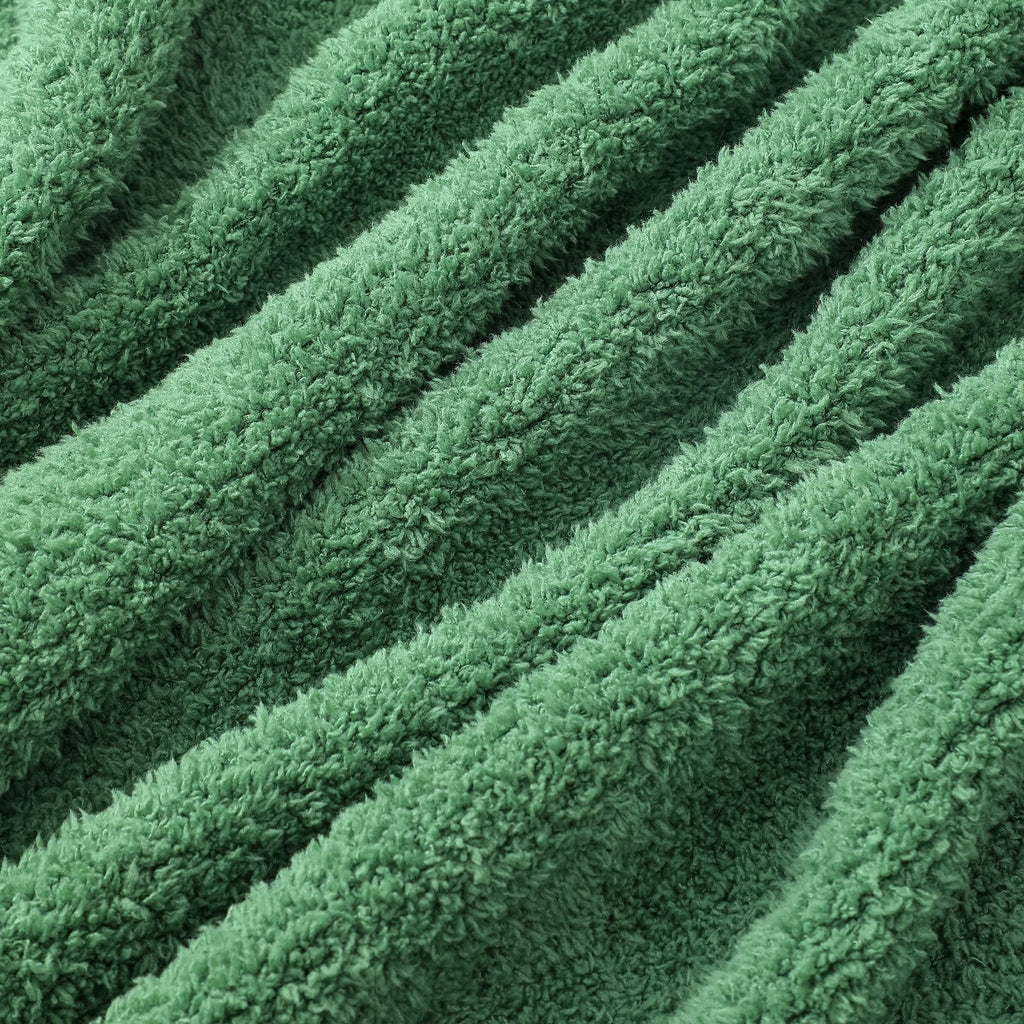 Bearberry Super Soft Fluffy Throw Blanket Lightweight Cozy Warm Throw Blankets For Couch Bed Sofa All Season (Avocado Green, 53