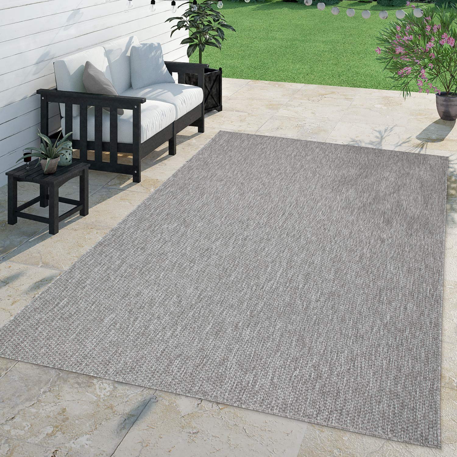Solid Outdoor Rug For Patio Or Balcony Weatherproof In Mottled Grey, Size: 6'7' Round
