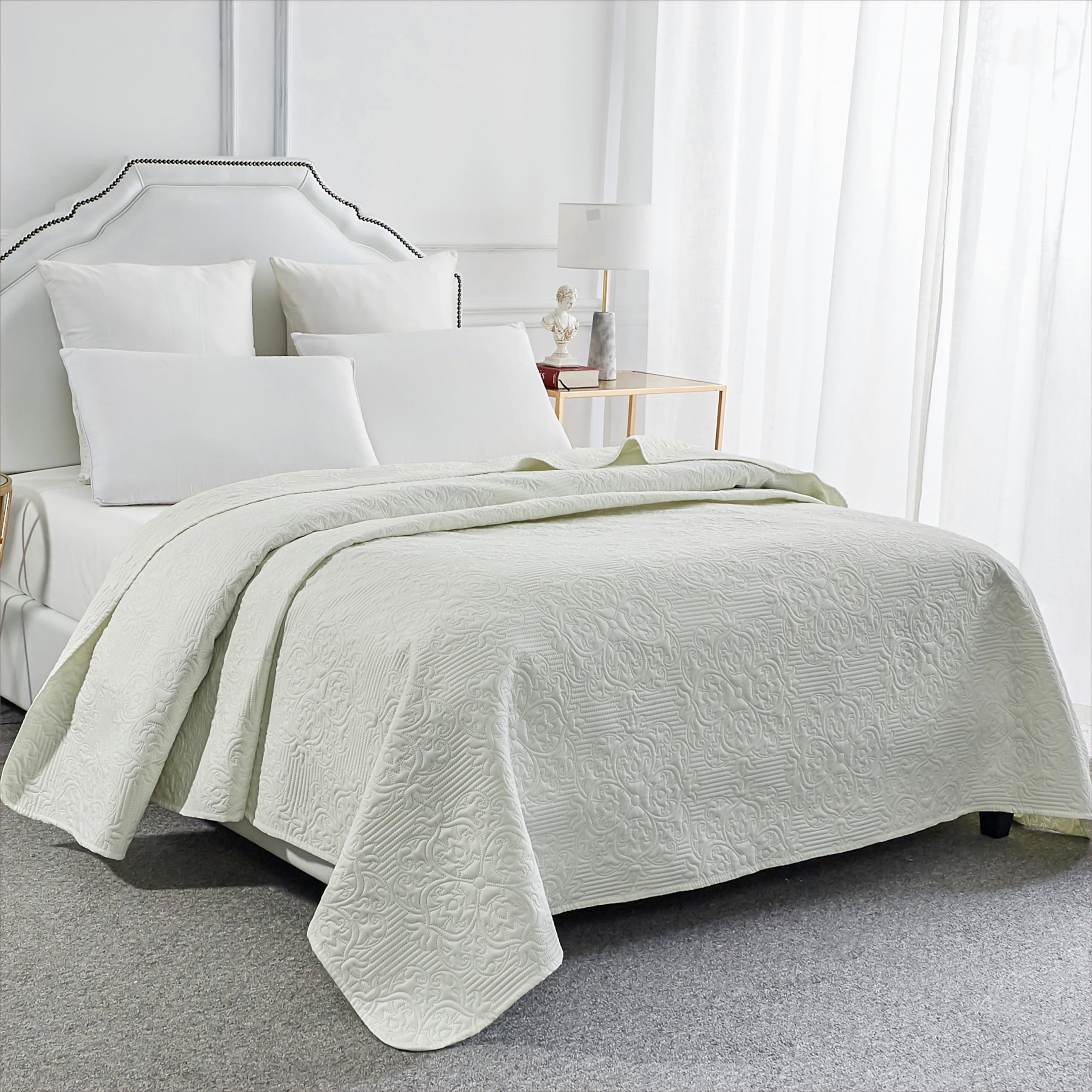 Sophia & William Bed Quilt Bedspread Coverlet - Reversible, Lightweight - Twin Size, Ivory