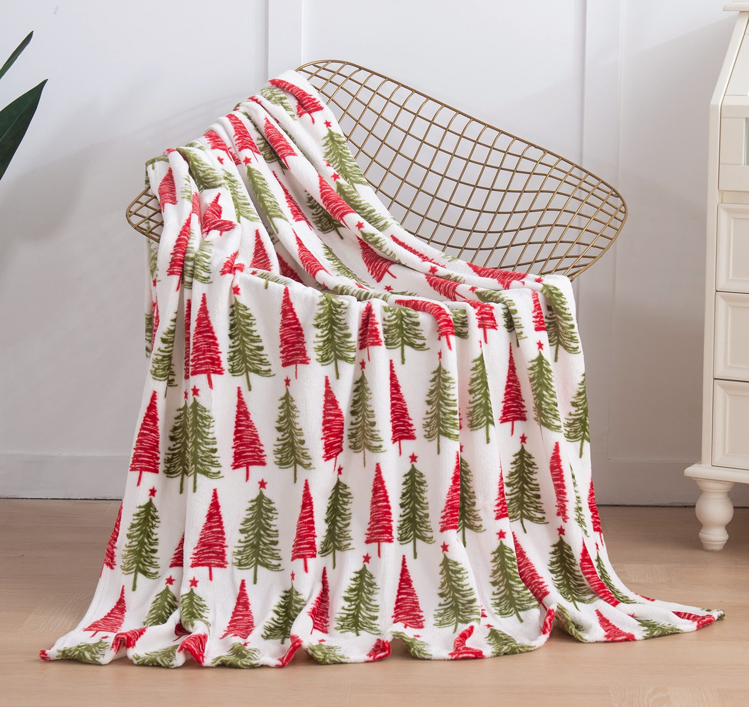 Elegant Comfort Velvet Touch Ultra Plush Christmas Holiday Printed Fleece Throw/Blanket-50 X 60Inch, (Cream Christmas Tree), 50