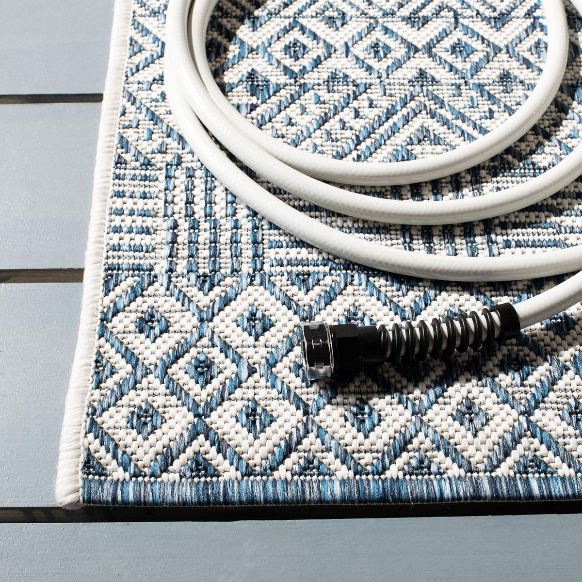 Safavieh Courtyard Collection Area Rug - 9' X 12', Blue & Navy, Non-Shedding & Easy Care, Indoor/Outdoor & Washable-Ideal For Patio, Backyard, Mudroom (Cy8235-53412)