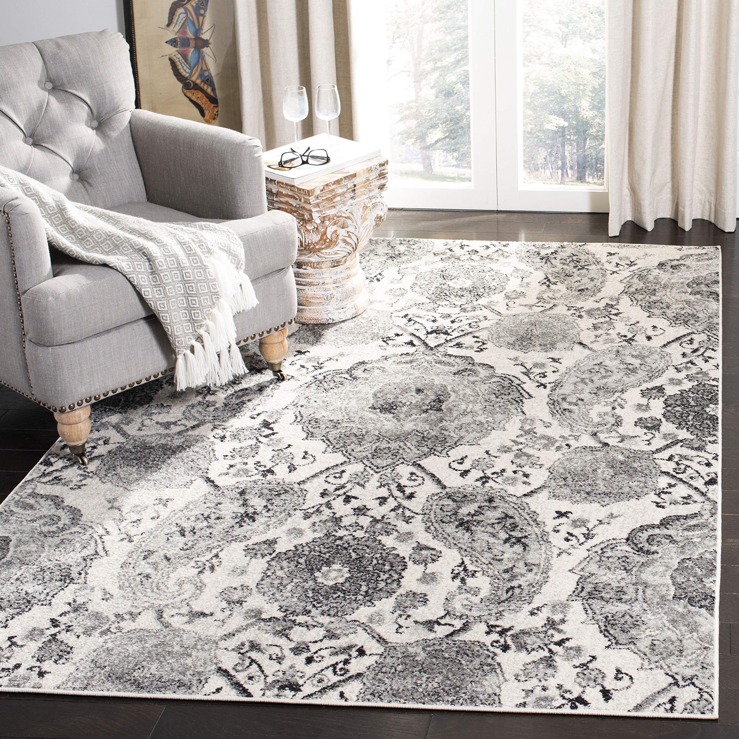 SAFAVIEH Madison Collection Area Rug - 5'3'' Square, Cream & Silver, Boho Chic Glam Paisley Design, Non-Shedding & Easy Care, Id