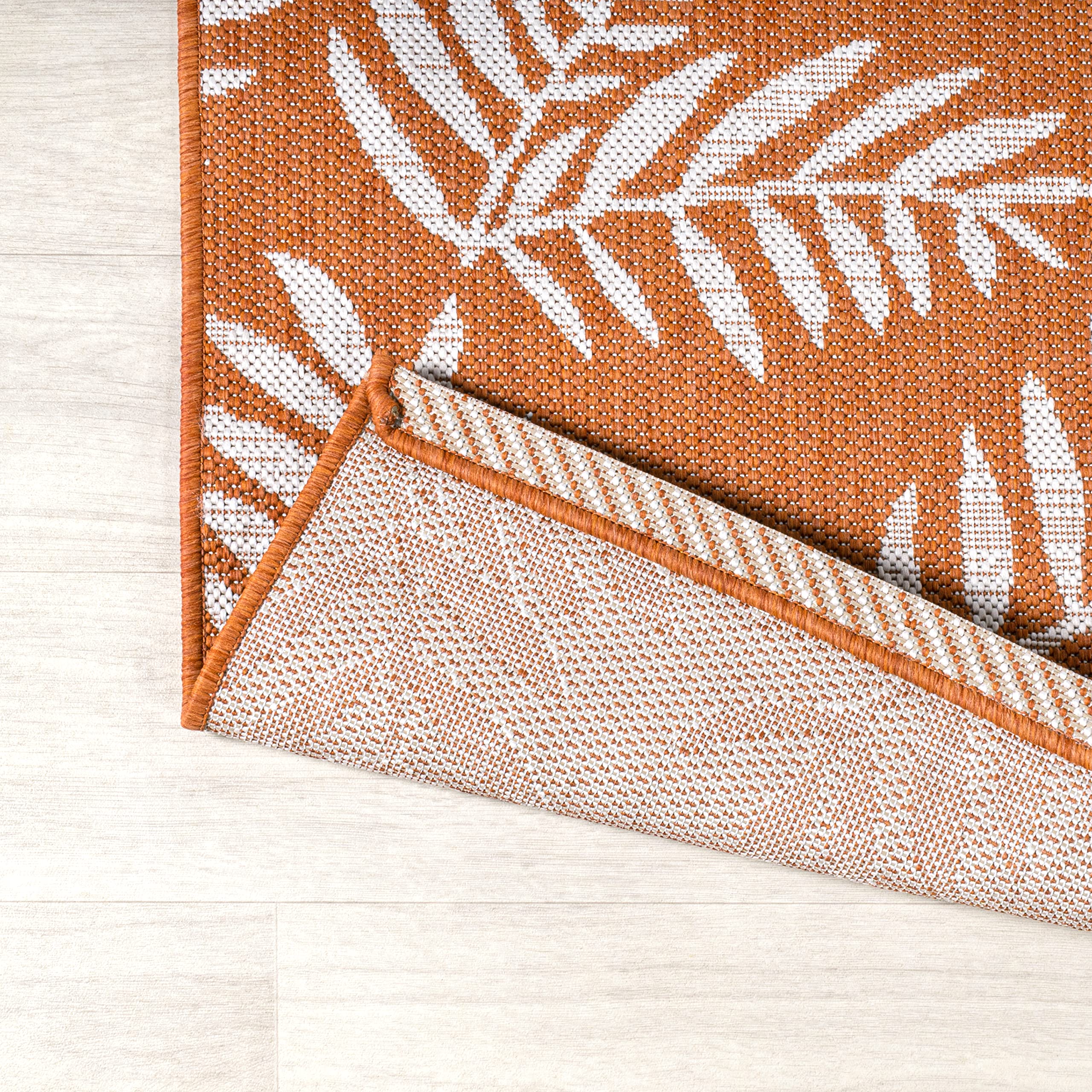 Jonathan Y Smb119E-5R Nevis Palm Frond Indoor Outdoor Area Rug, Coastal, Casual, Country Easy Cleaning,Bedroom,Kitchen,Backyard,Patio,Non Shedding, Orange/Cream, 5' Round