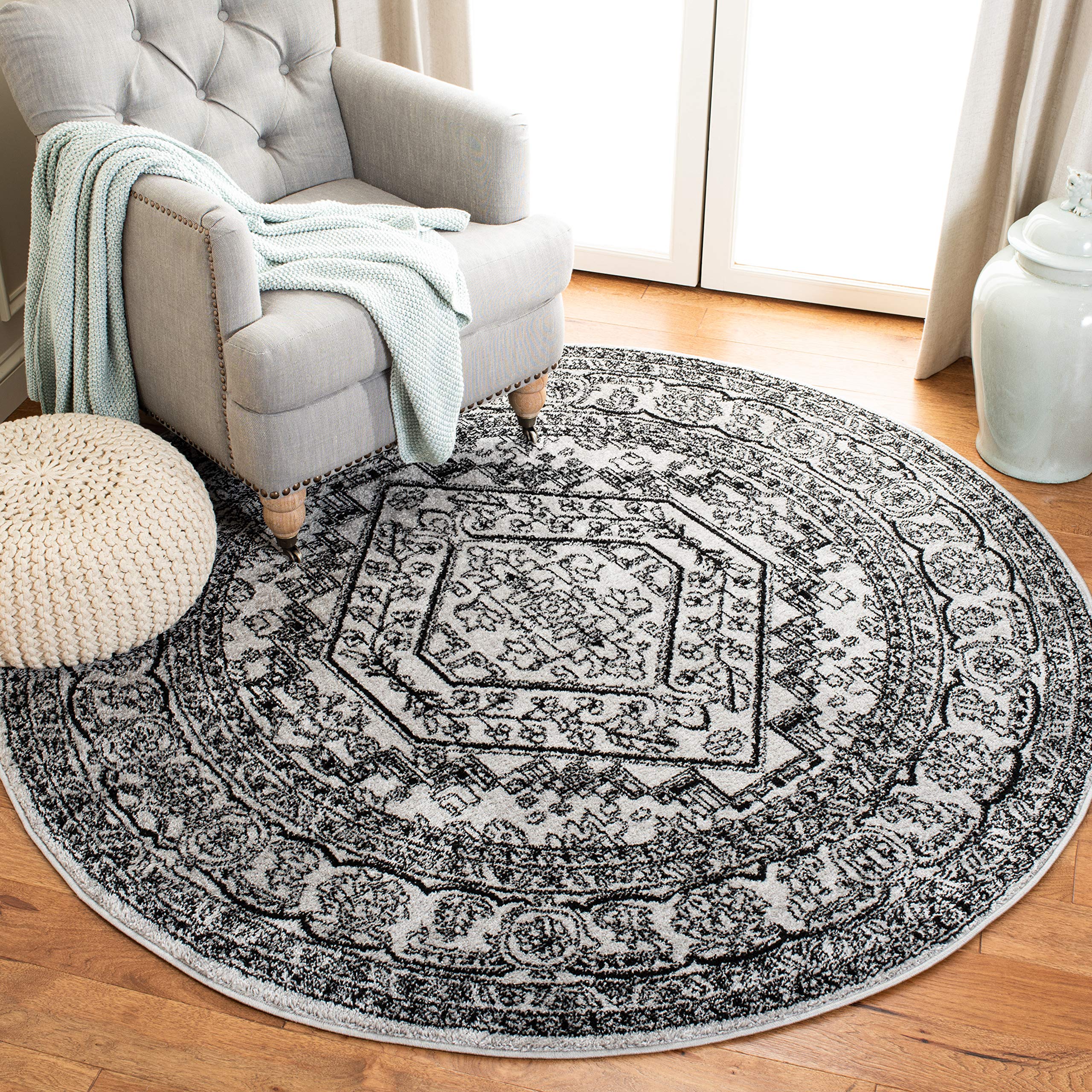 SAFAVIEH Adirondack Collection 10 Round Silver / Black ADR108A Oriental Medallion Non-Shedding Dining Room Entryway Foyer Livin