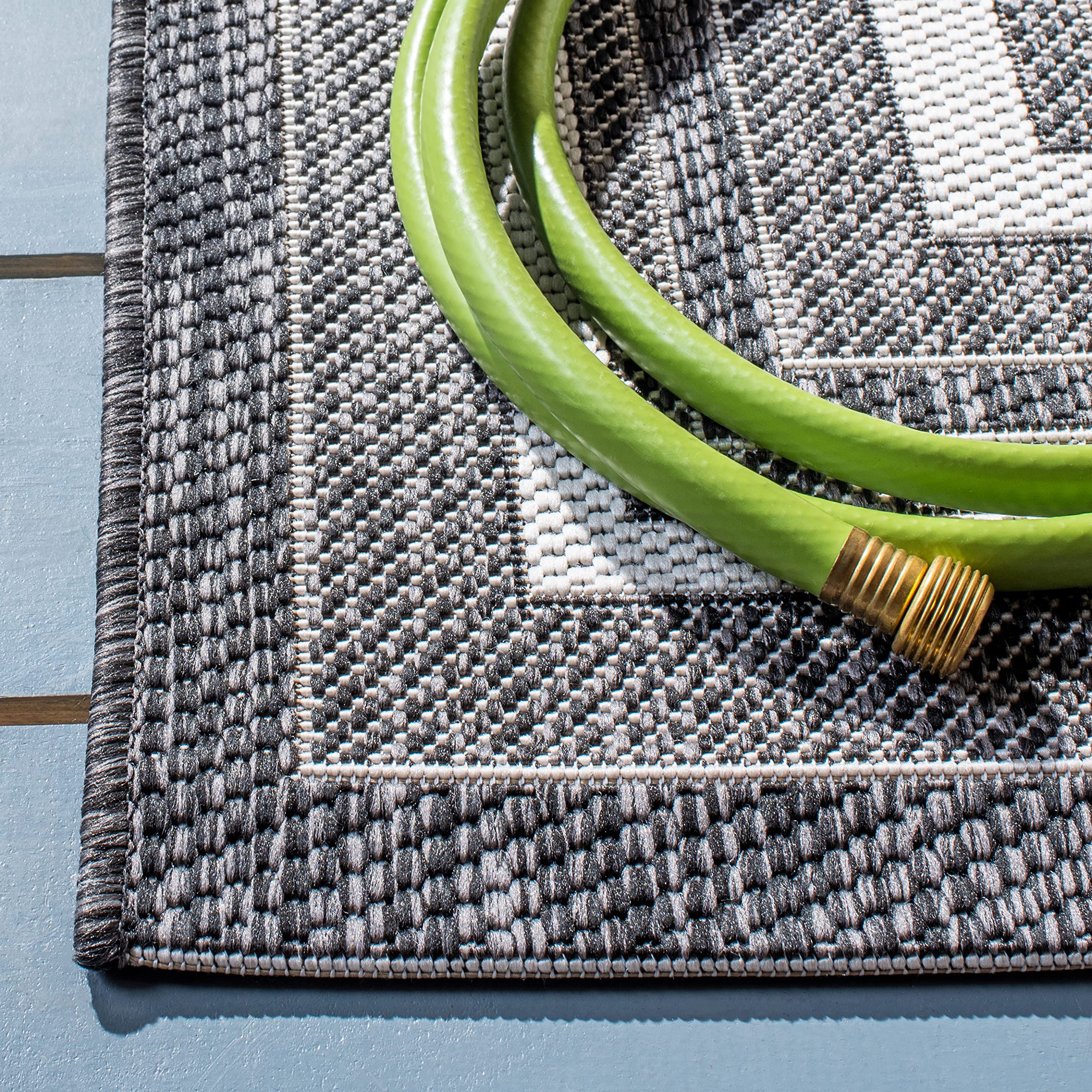 Safavieh Courtyard Collection 8' X 10' Ivory / Black Cy8475 Indoor/ Outdoor Waterproof Easy Cleaning Patio Backyard Mudroom Area