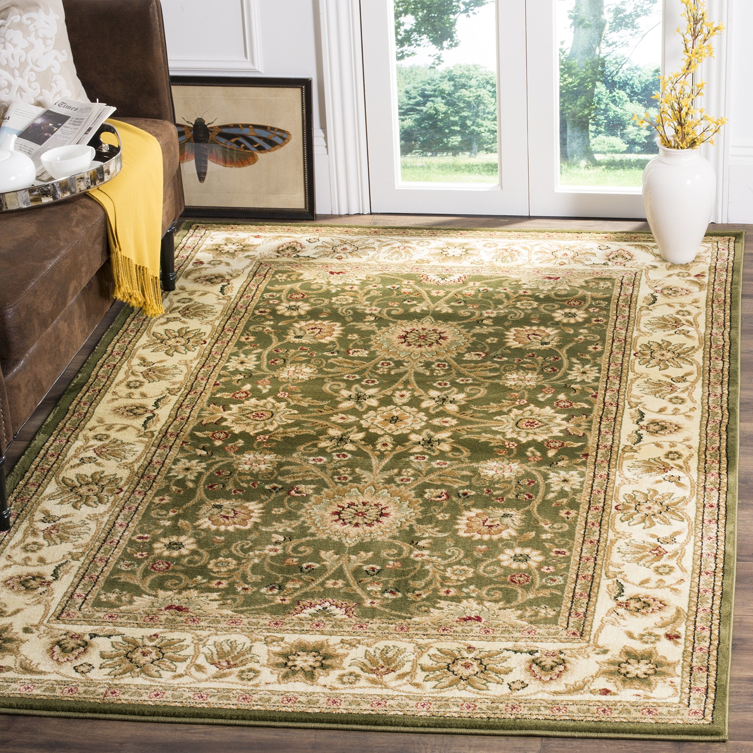 SAFAVIEH Lyndhurst Collection Area Rug - 33 Square, Sage & Ivory, Traditional Oriental Design, Non-Shedding & Easy Care, Ideal 
