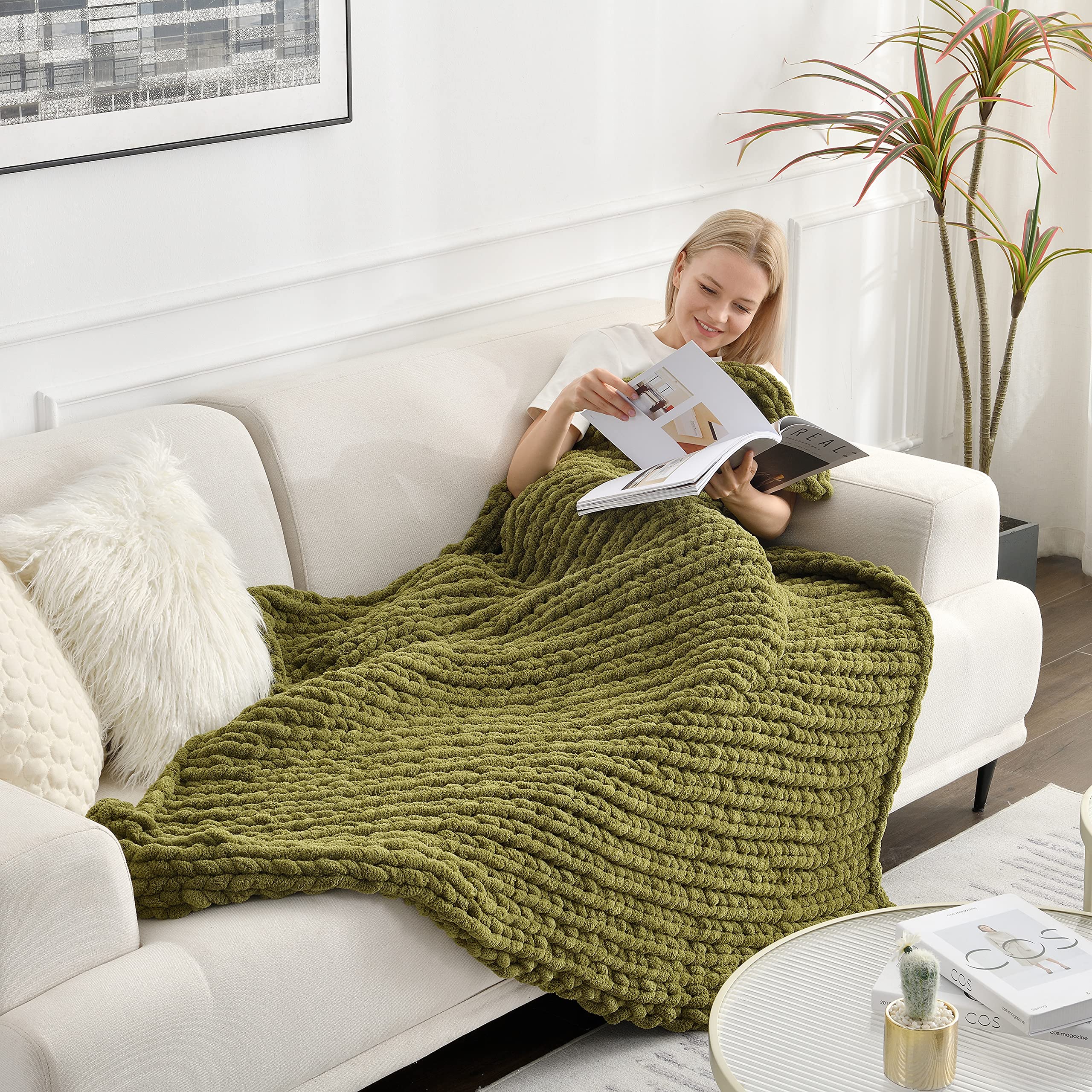 Maetoow Tighter Version Chenille Chunky Knit Blanket Throw 60  80 Inch, Handmade Warm & Cozy Blanket Couch, Bed, Home Decor, Sof
