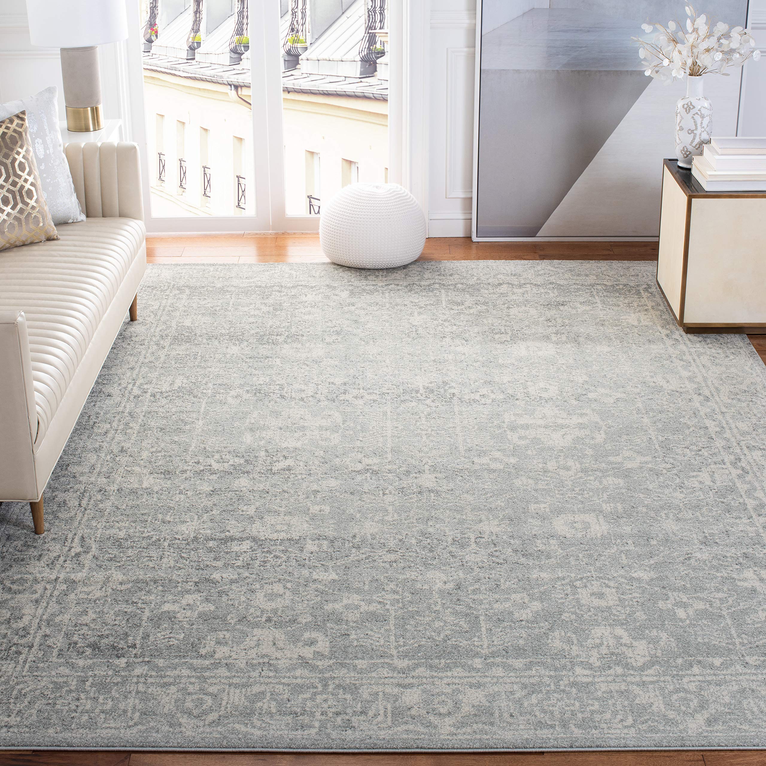 SAFAVIEH Evoke Collection 67 Square Silver / Ivory EVK270Z Shabby Chic Distressed Non-Shedding Living Room Bedroom Dining Home 