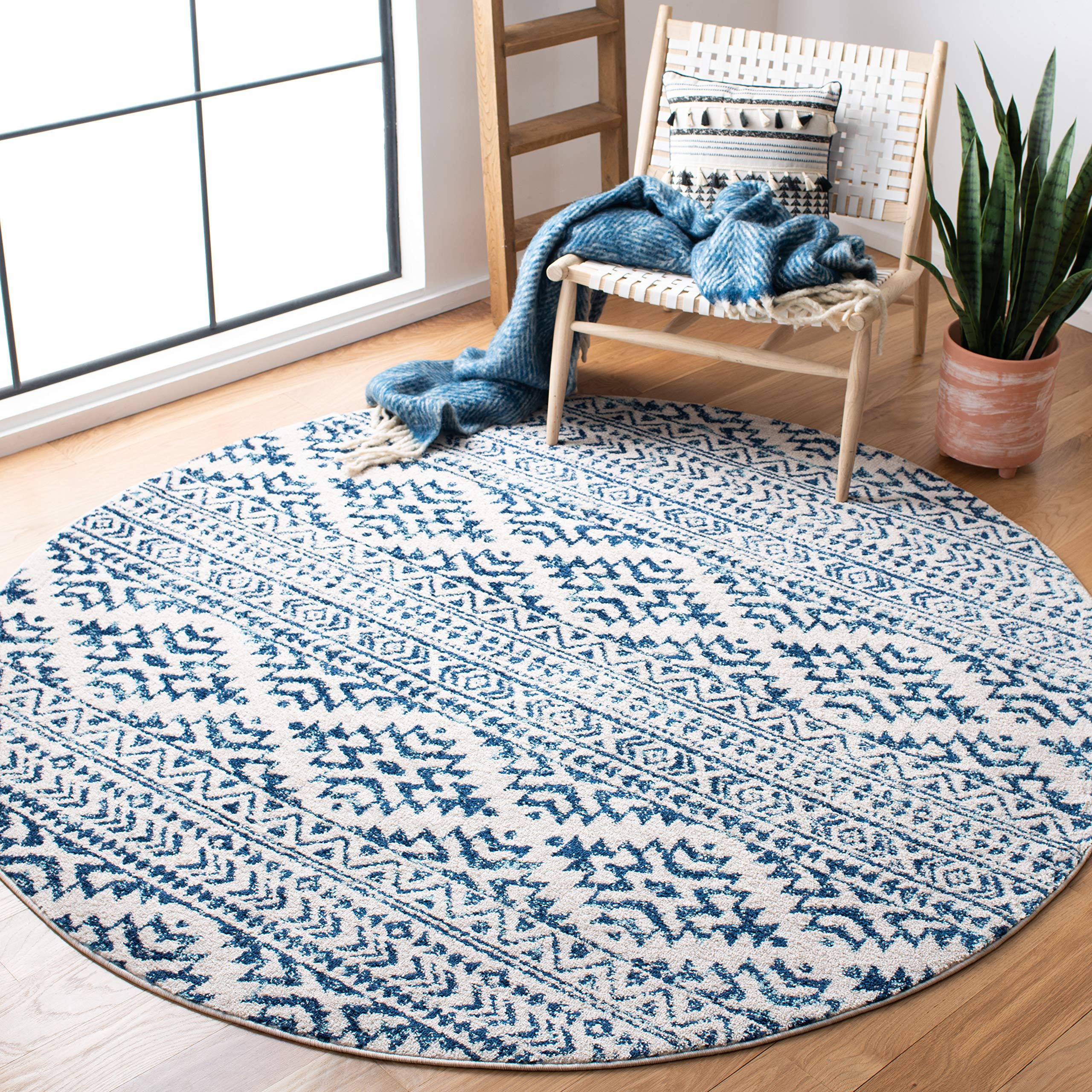 SAFAVIEH Tulum Collection Area Rug - 10 Round, Ivory & Navy, Moroccan Boho Tribal Design, Non-Shedding & Easy Care, Ideal for H