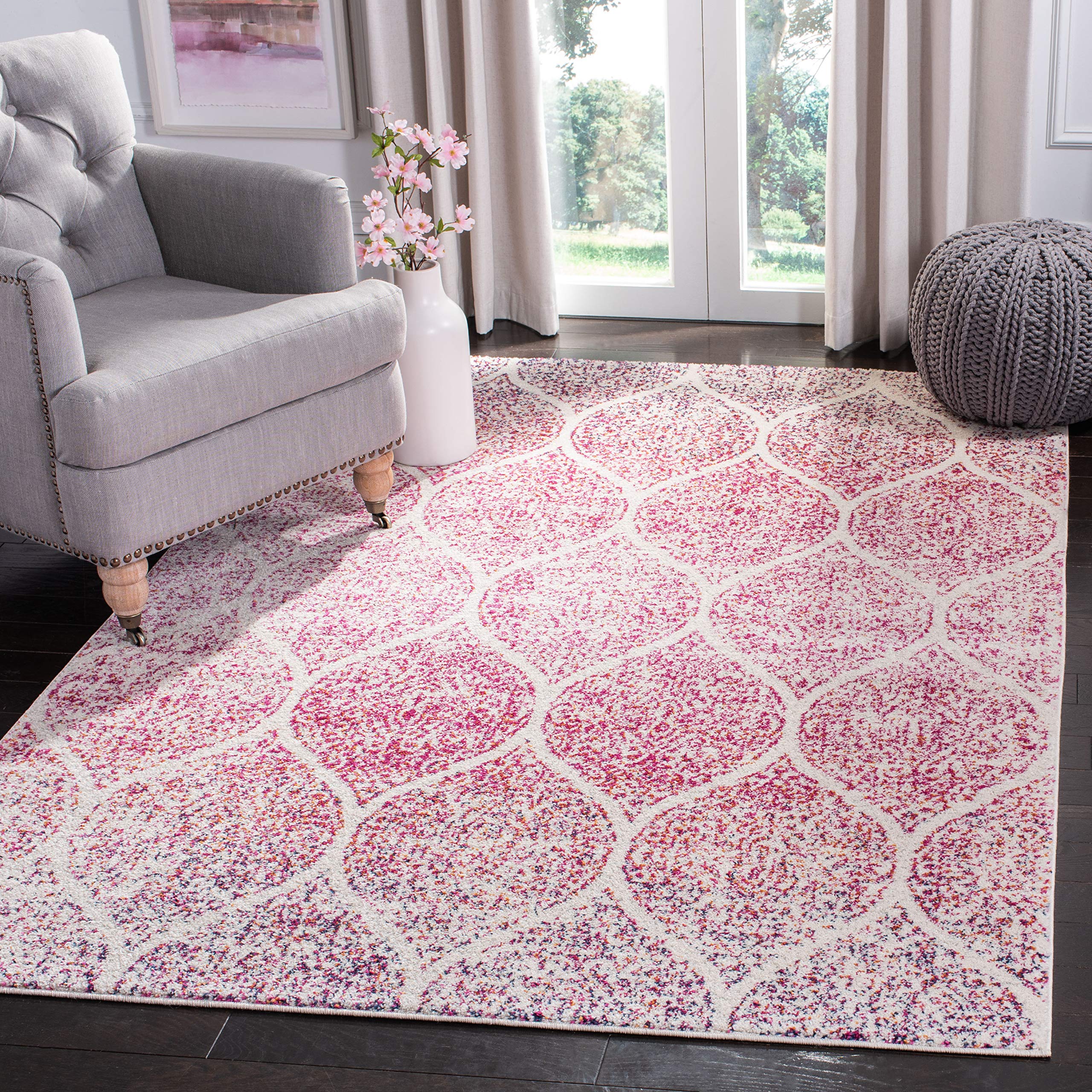 SAFAVIEH Madison Collection Accent Rug - 4 x 6, Cream & Fuchsia, Glam Trellis Distressed Design, Non-Shedding & Easy Care, Ide