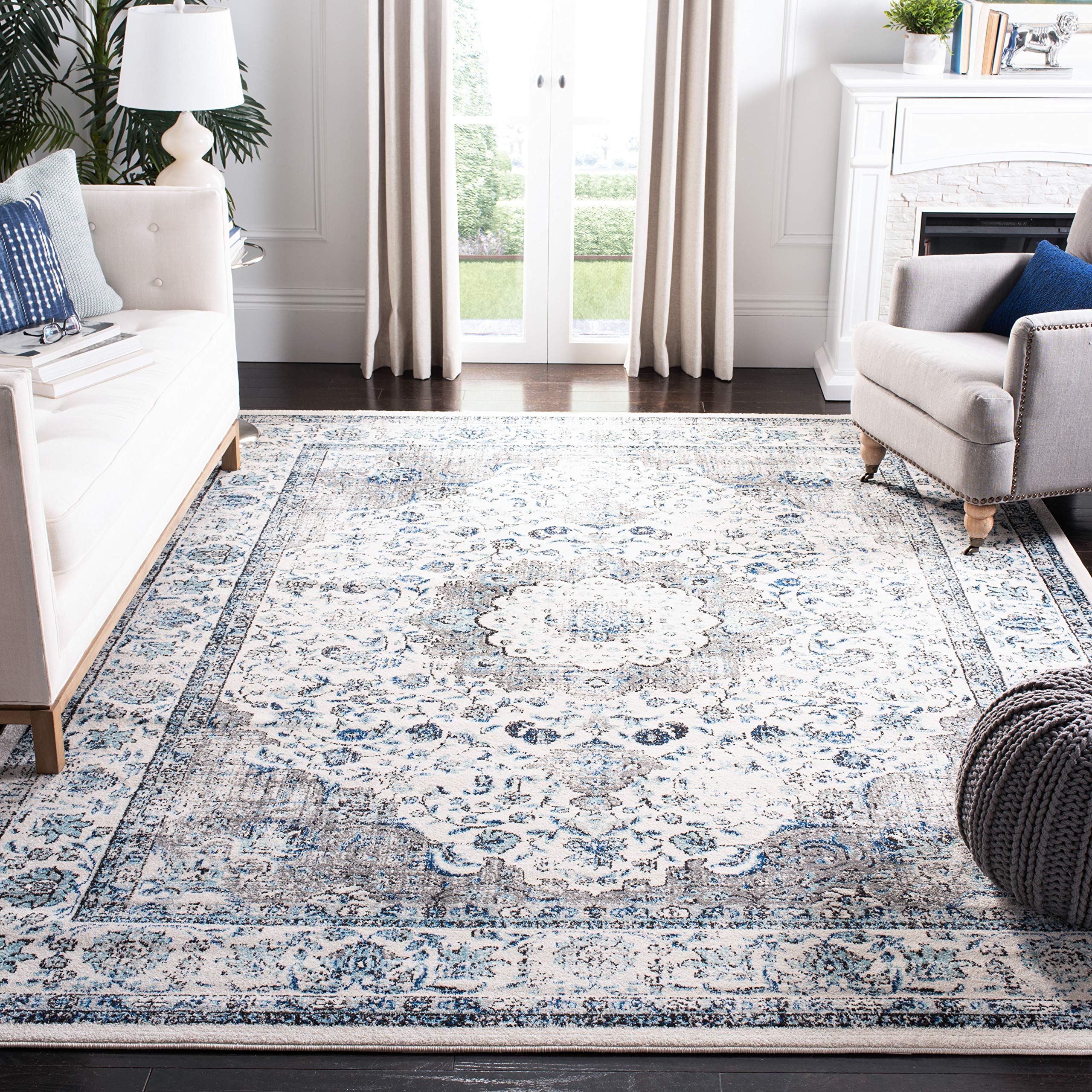 SAFAVIEH Evoke Collection 51 Square Ivory/Grey EVK220D Shabby Chic Oriental Medallion Non-Shedding Living Room Bedroom Area Rug