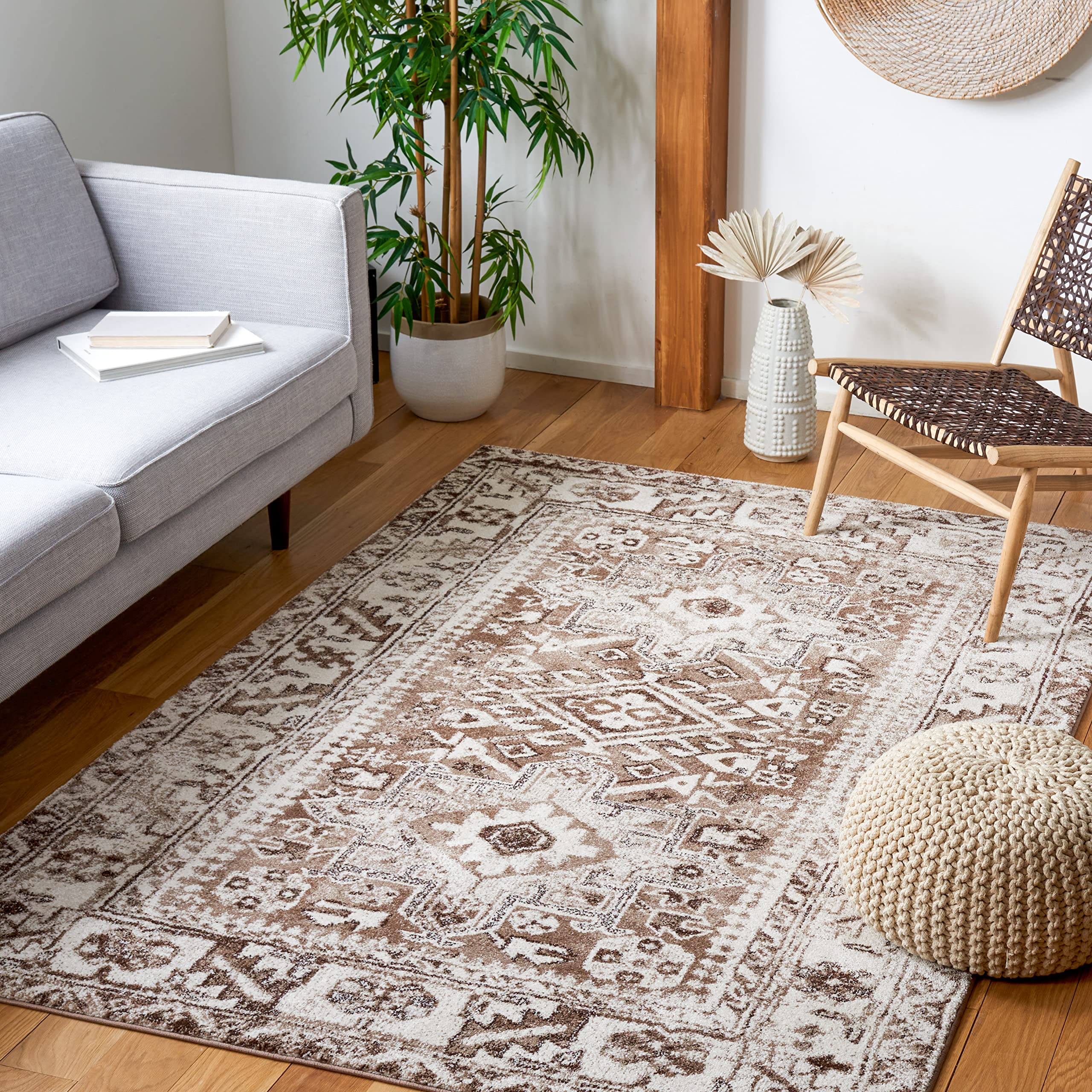 SAFAVIEH Vintage Hamadan Collection Area Rug - 67 x 9, Brown & Ivory, Oriental Traditional Persian Design, Non-Shedding & Easy