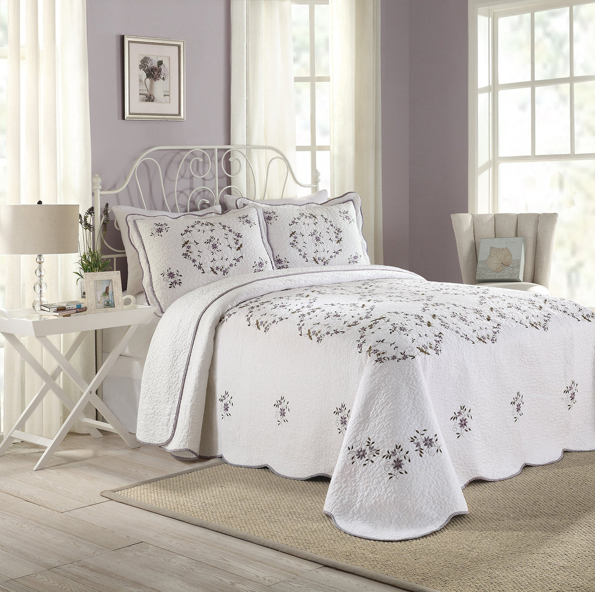 Modern Heirloom Gwen, King Bedspread, White/Purple