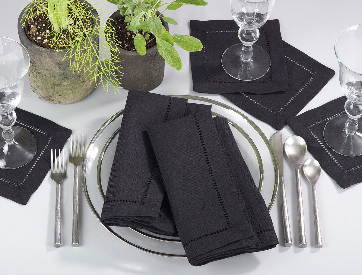 Saro Lifestyle Cocktail Napkin With Hemstitched Border (Set Of 12), Black, 6'