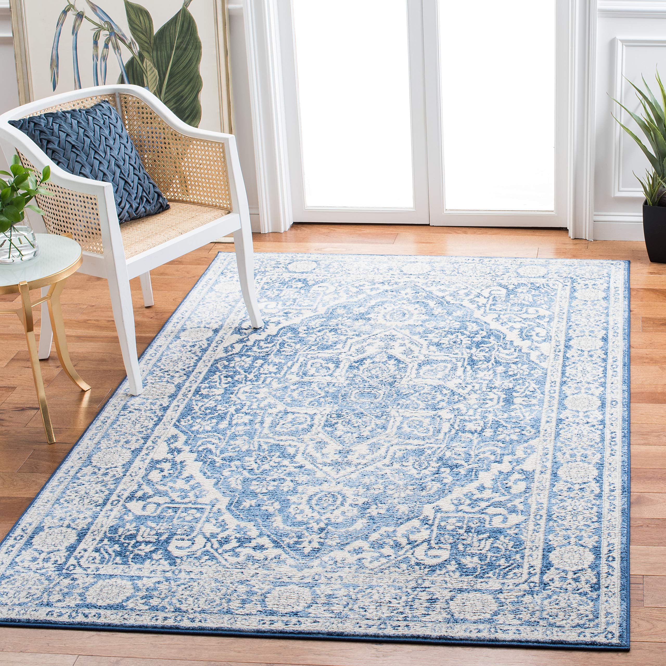 SAFAVIEH Brentwood Collection 4 x 6 Ivory / Navy BNT832A Medallion Distressed Non-Shedding Living Room Bedroom Accent Rug