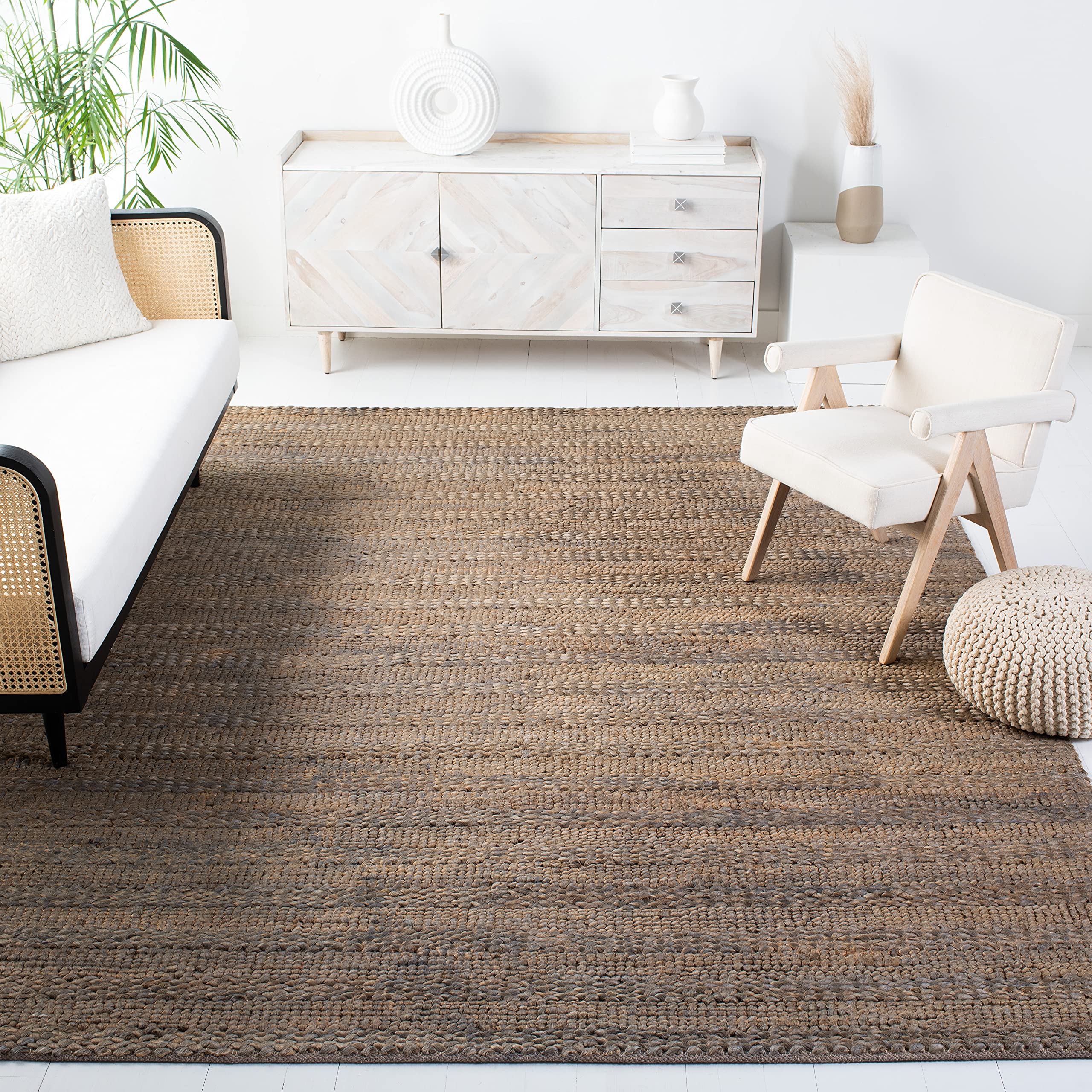SAFAVIEH Natural Fiber Collection Area Rug - 5 x 8, Beige, Handmade Braided Woven Jute, Ideal for High Traffic Areas in Living