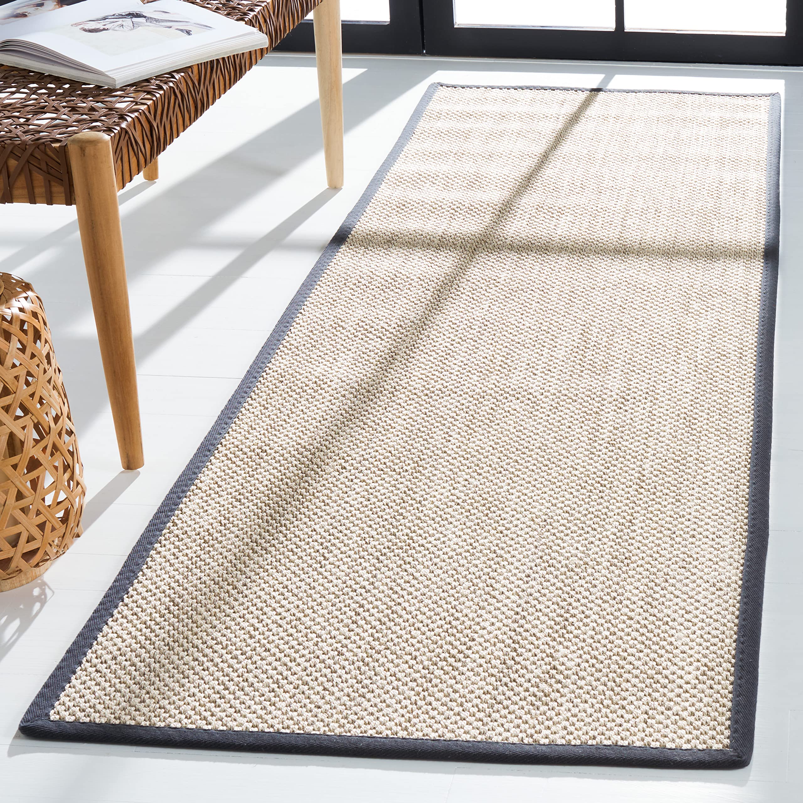 SAFAVIEH Natural Fiber Collection 26 x 6 Marble / Dark Grey NF143D Border Sisal Runner Rug